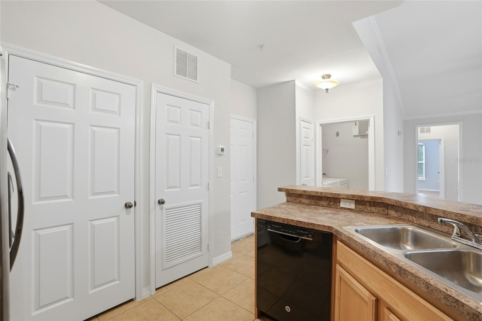 Image 23 of 36 For 9916 Courtney Palms Boulevard 302