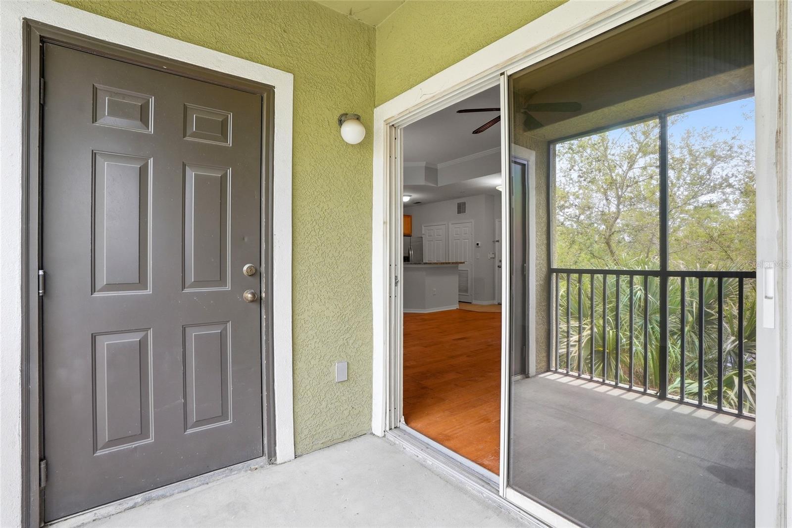 Image 30 of 36 For 9916 Courtney Palms Boulevard 302