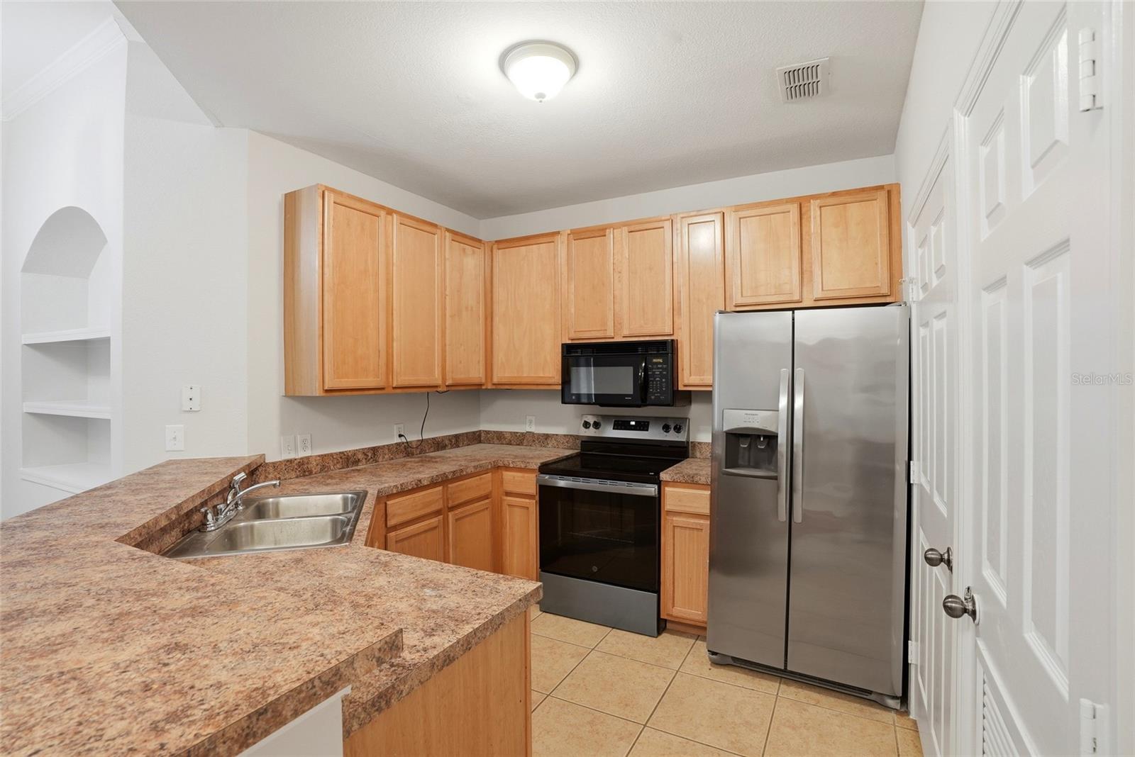 Image 4 of 36 For 9916 Courtney Palms Boulevard 302