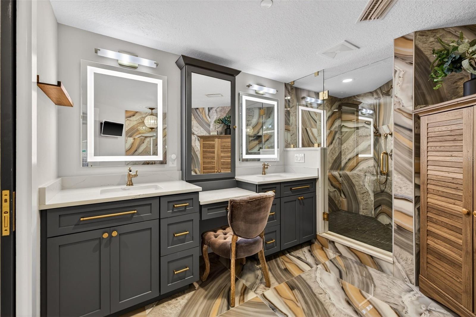 Image 15 of 35 For 11 San Marco Street 401