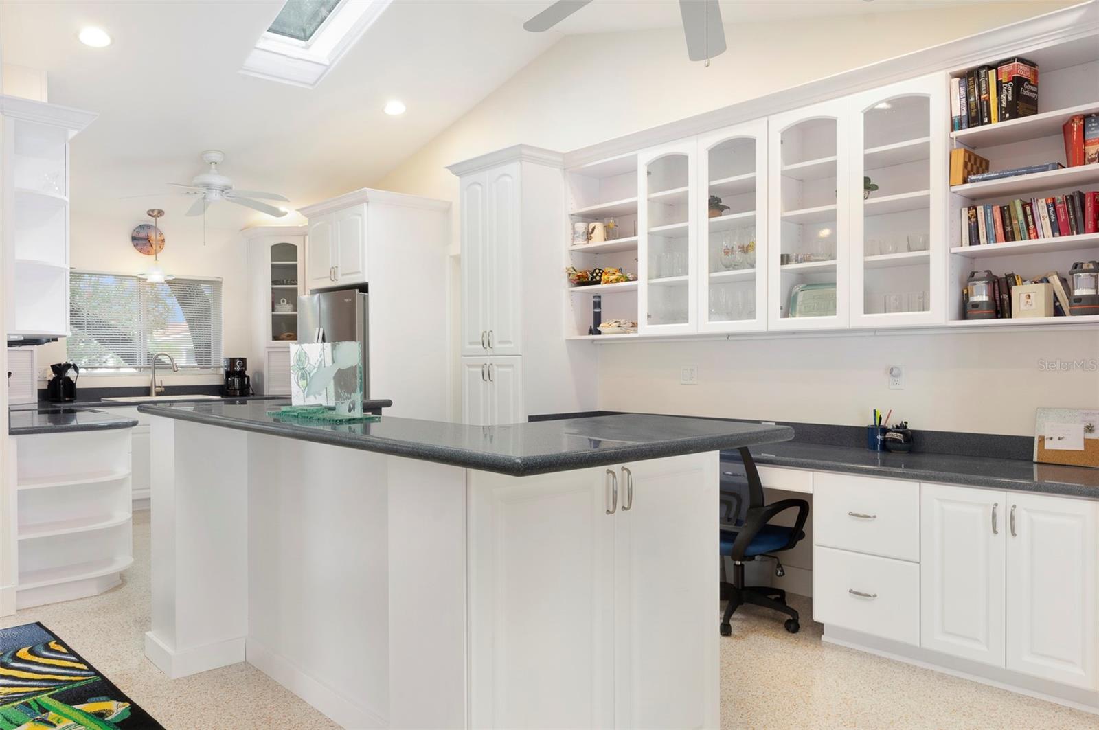 Image 6 of 26 For 11855 4th Street E