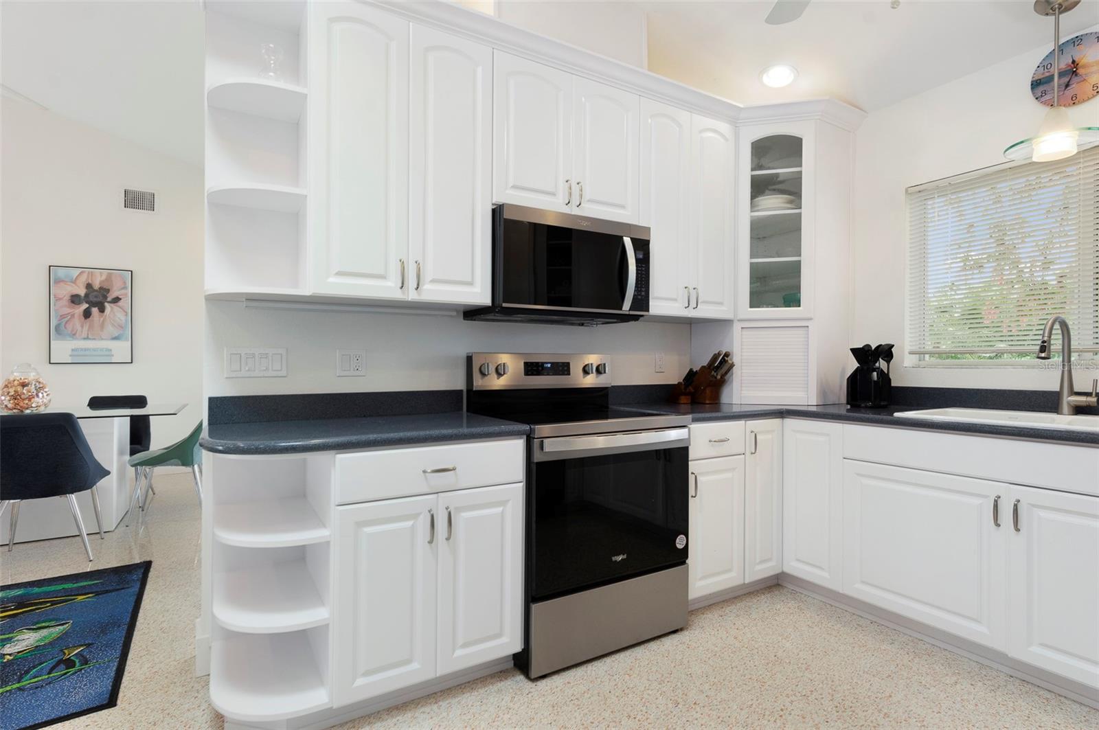 Image 8 of 26 For 11855 4th Street E