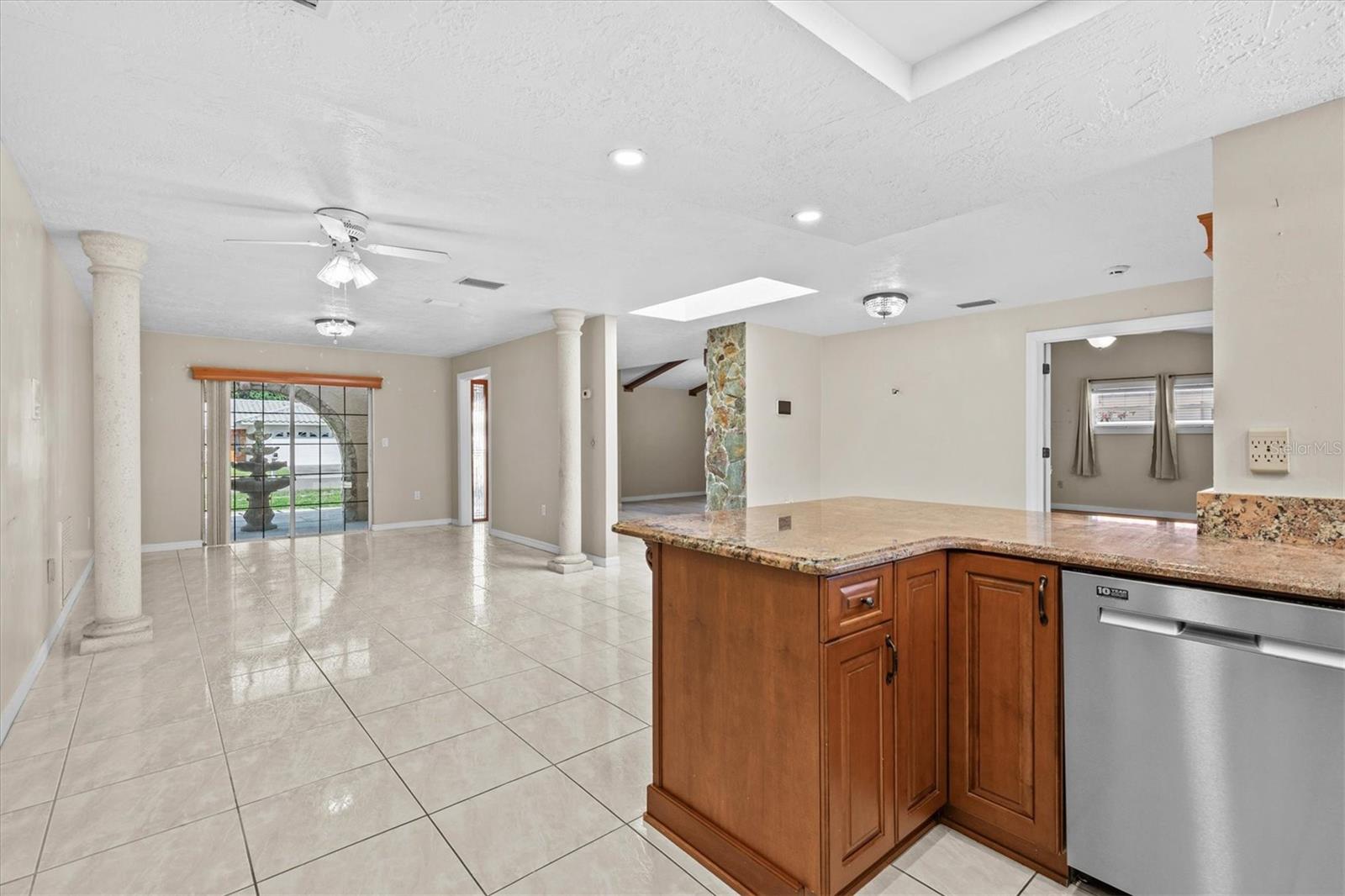Image 14 of 57 For 3149 Carlos Drive