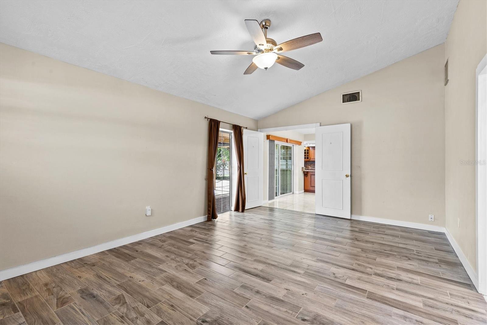 Image 17 of 57 For 3149 Carlos Drive