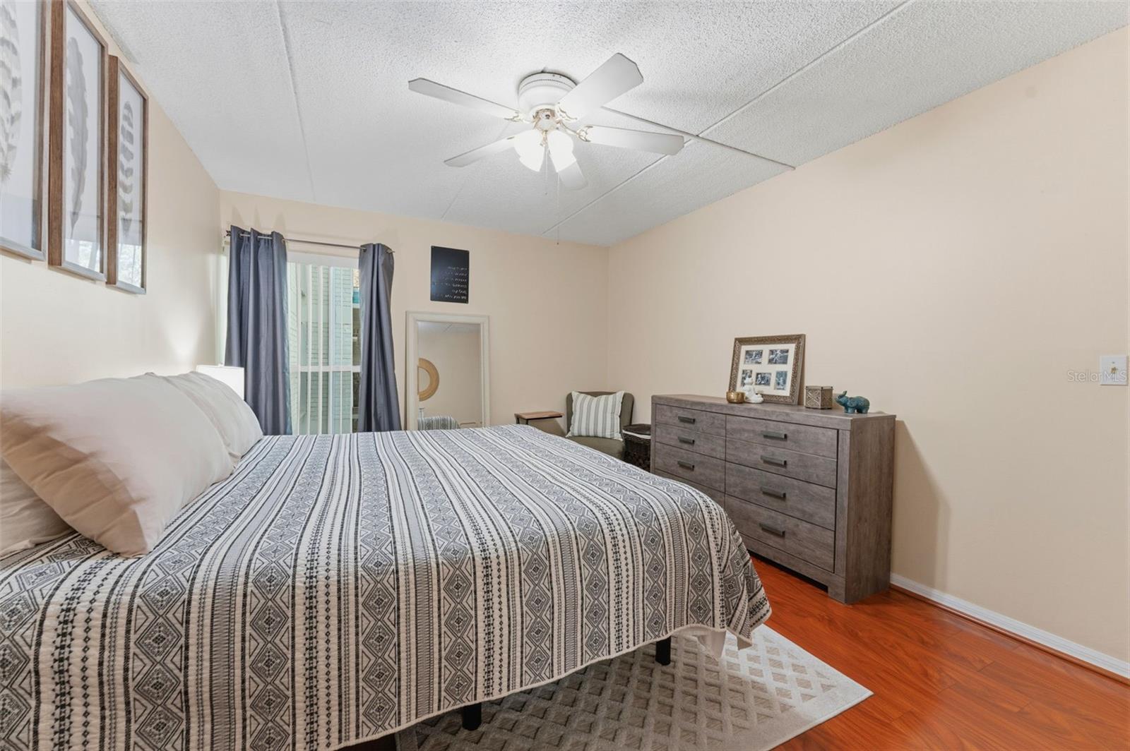 Image 18 of 40 For 3325 Bayshore Boulevard E22