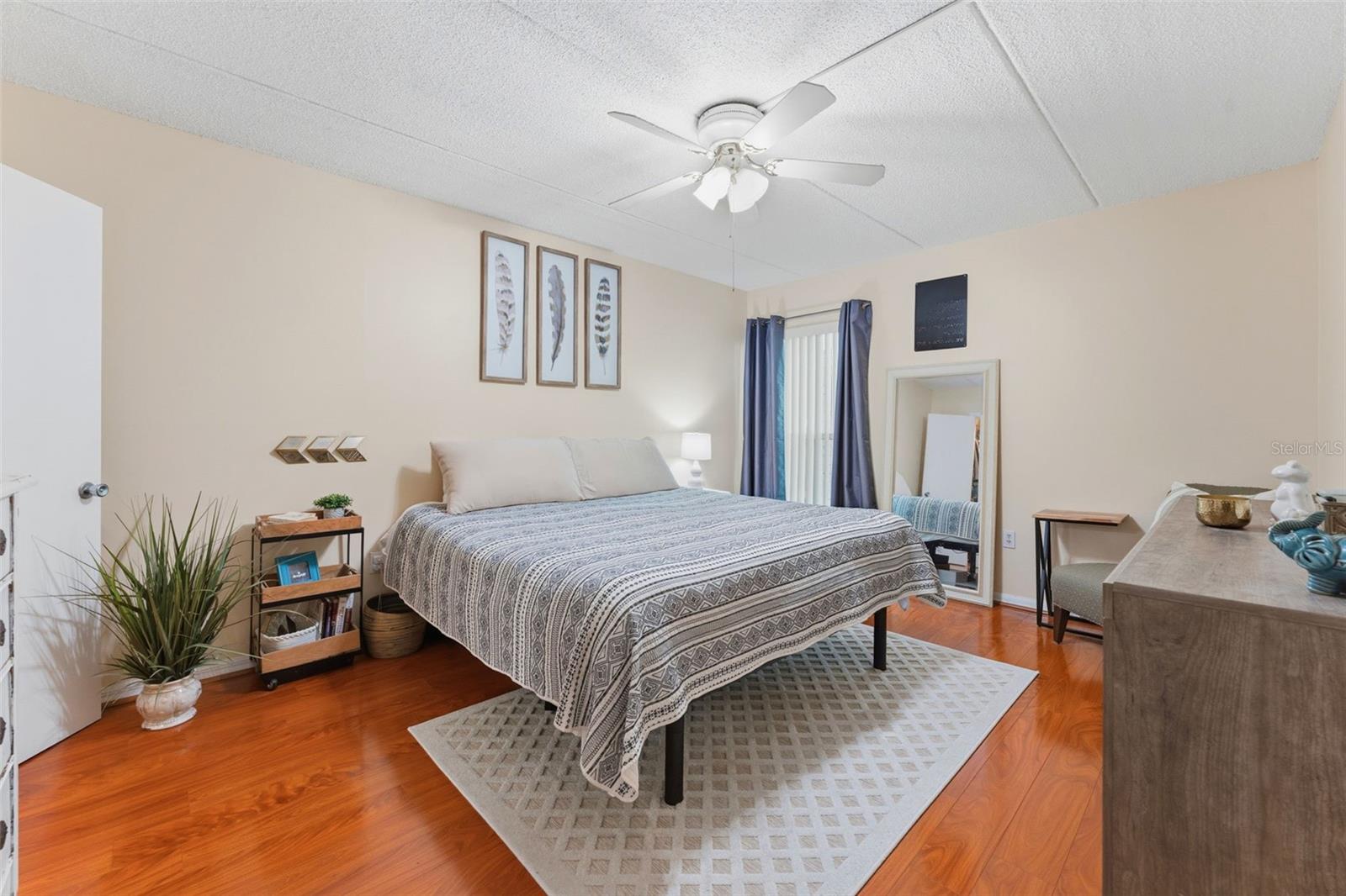 Image 19 of 40 For 3325 Bayshore Boulevard E22