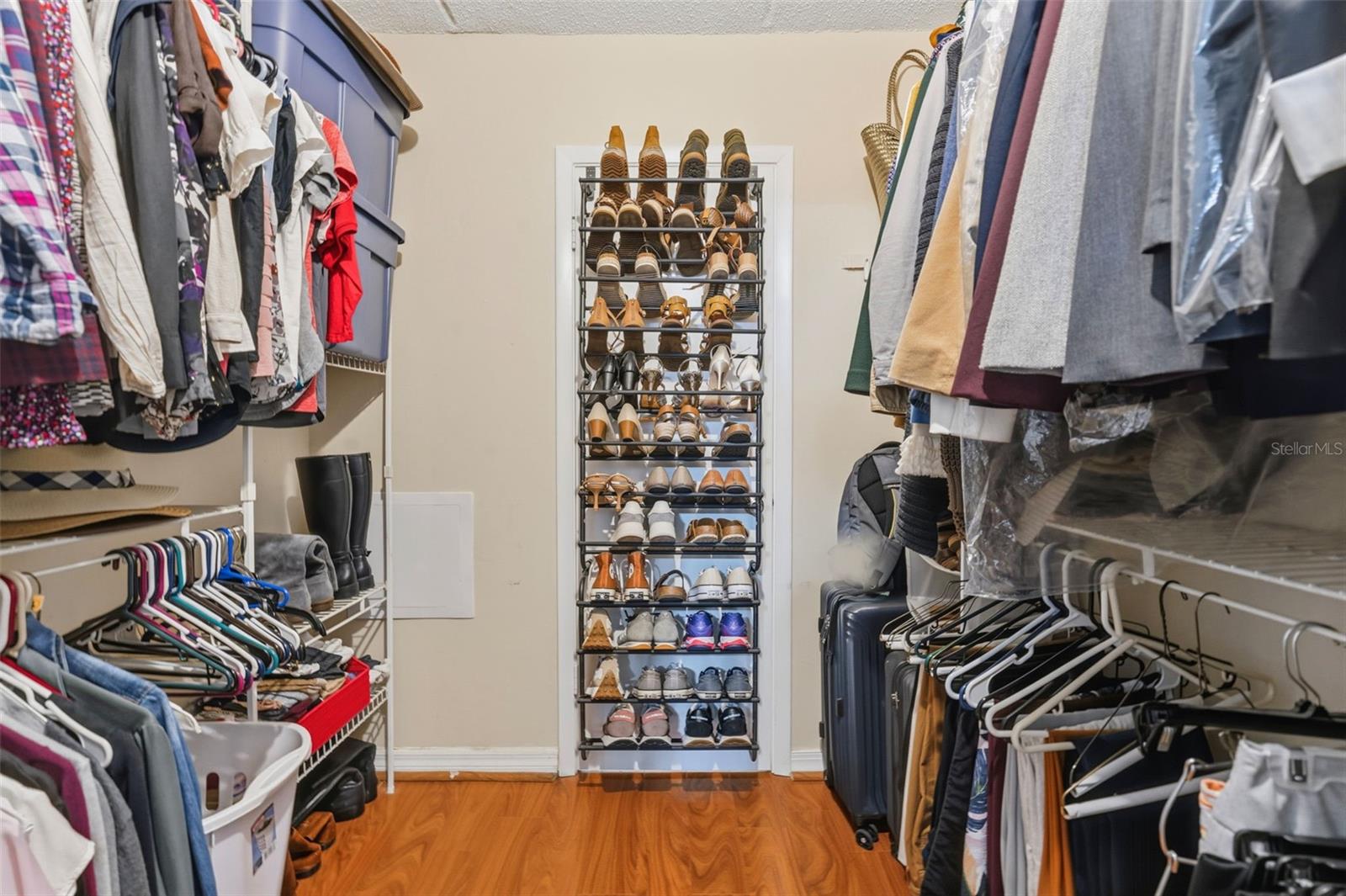 Image 20 of 40 For 3325 Bayshore Boulevard E22