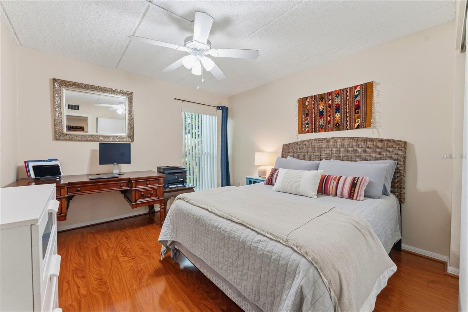 Image 25 of 40 For 3325 Bayshore Boulevard E22