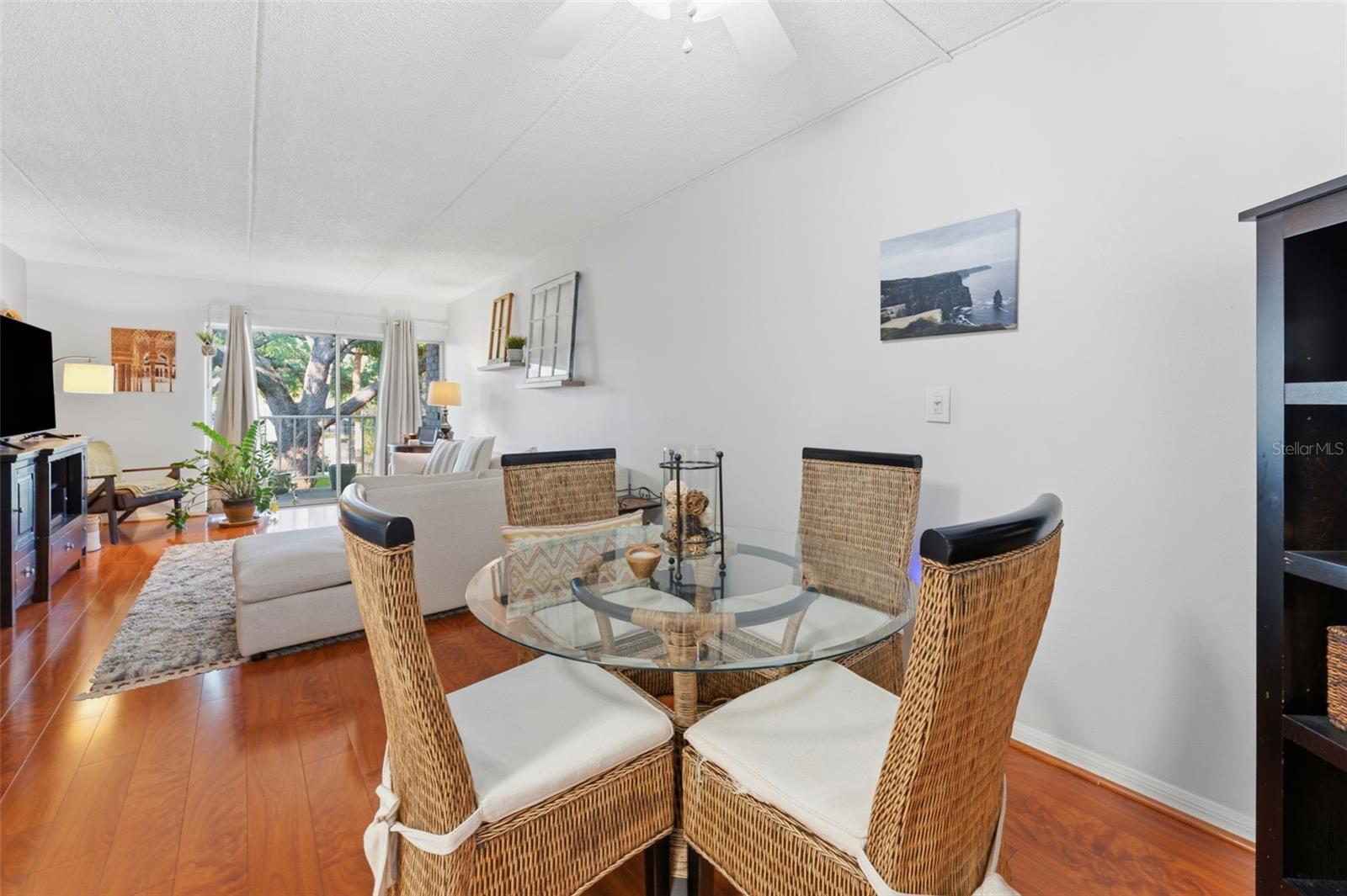 Image 8 of 40 For 3325 Bayshore Boulevard E22