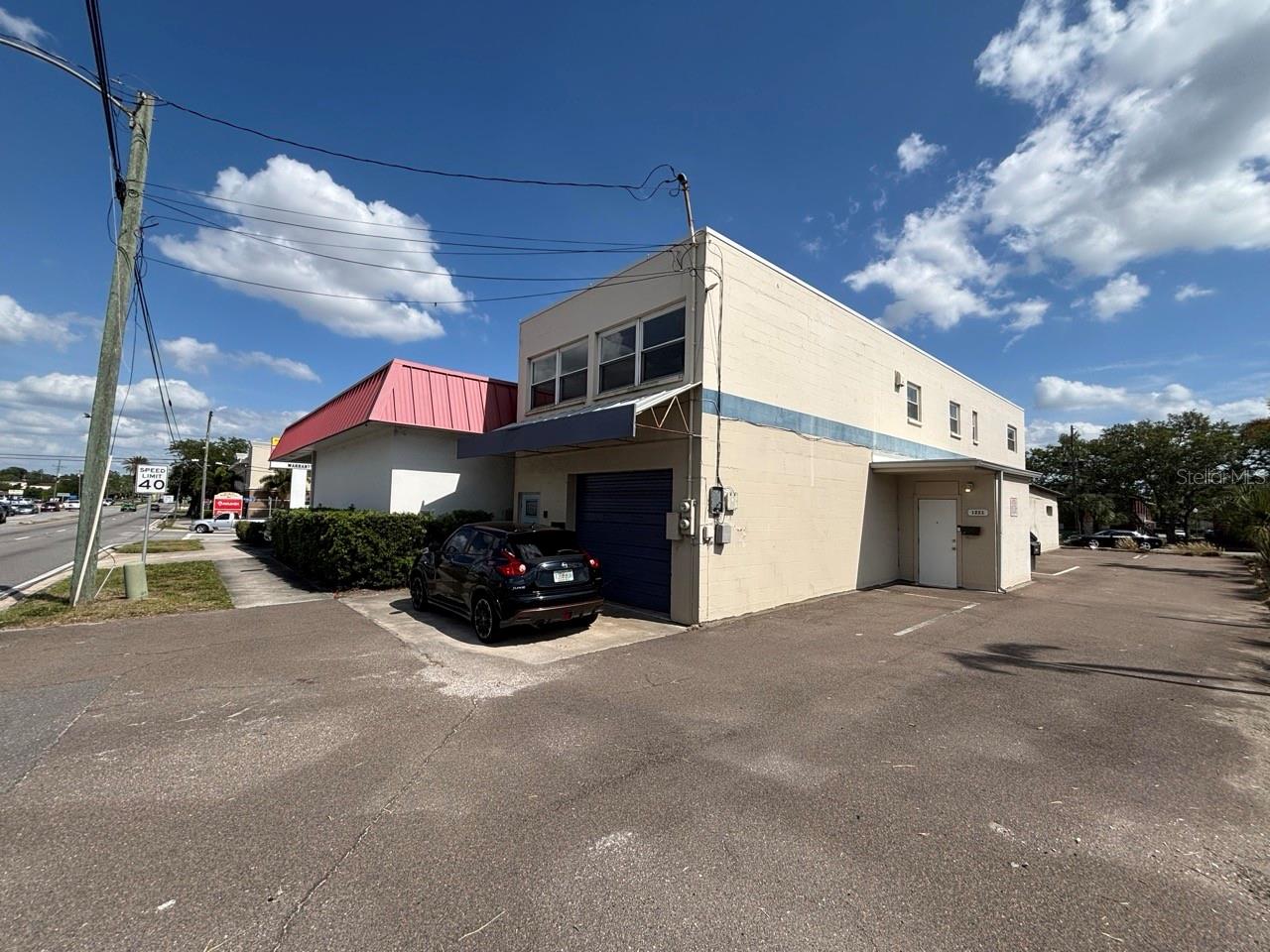 Image 4 of 33 For 1221 Court Street