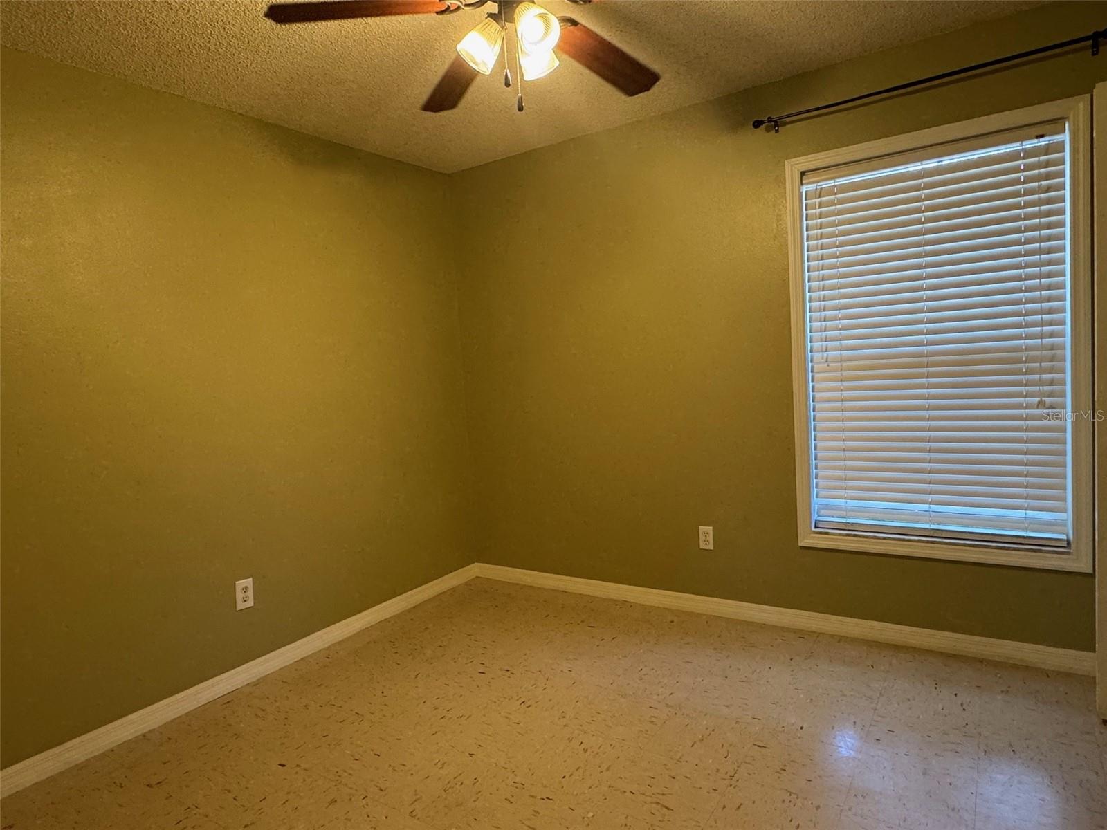 Image 7 of 12 For 5435 Tangerine Drive