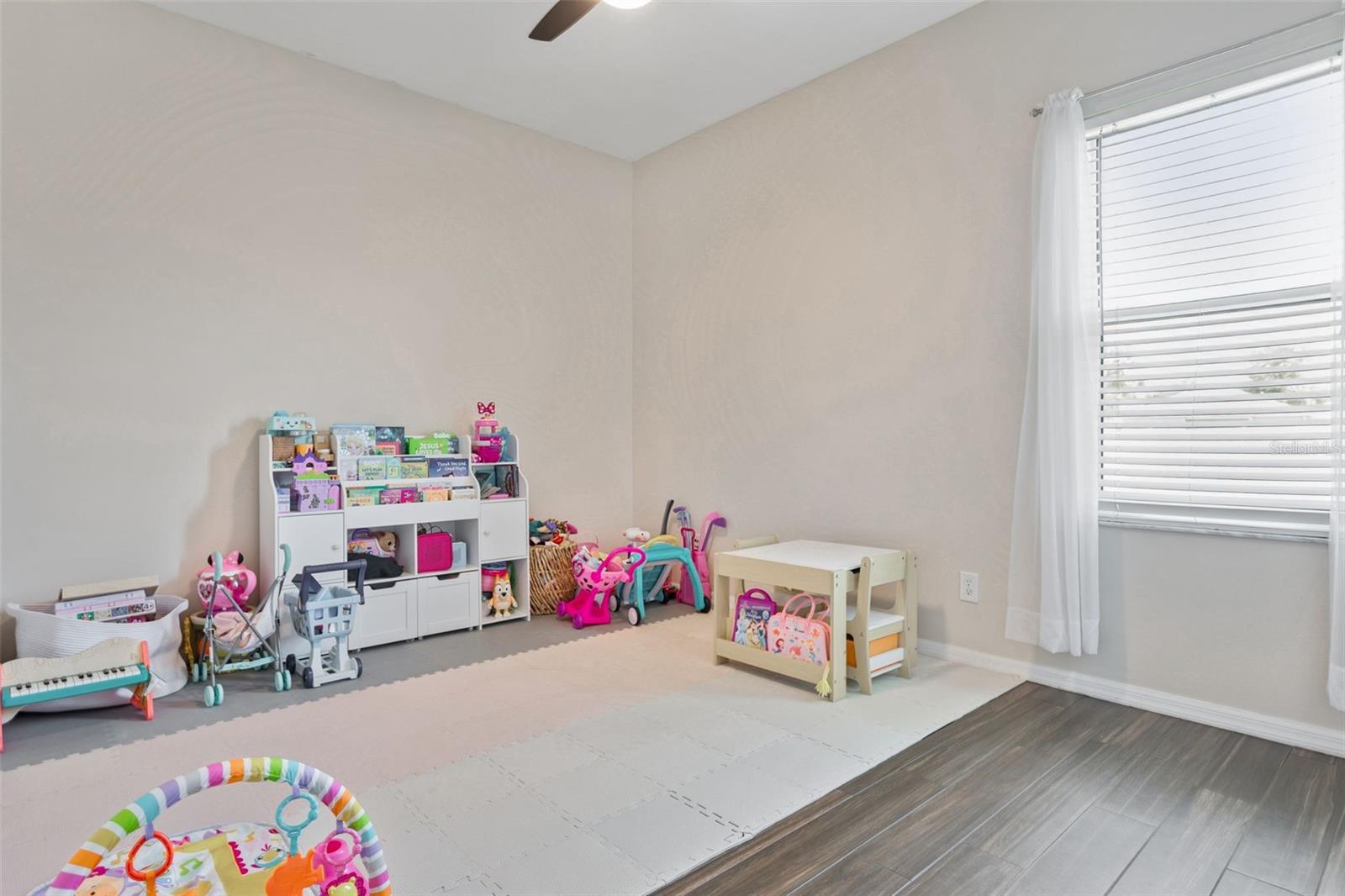 Image 15 of 30 For 24833 Panacea Court