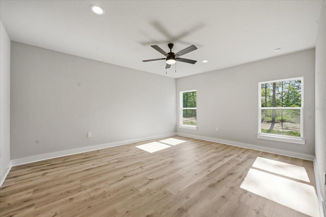 Image 16 of 25 For 15212 Hawley Road