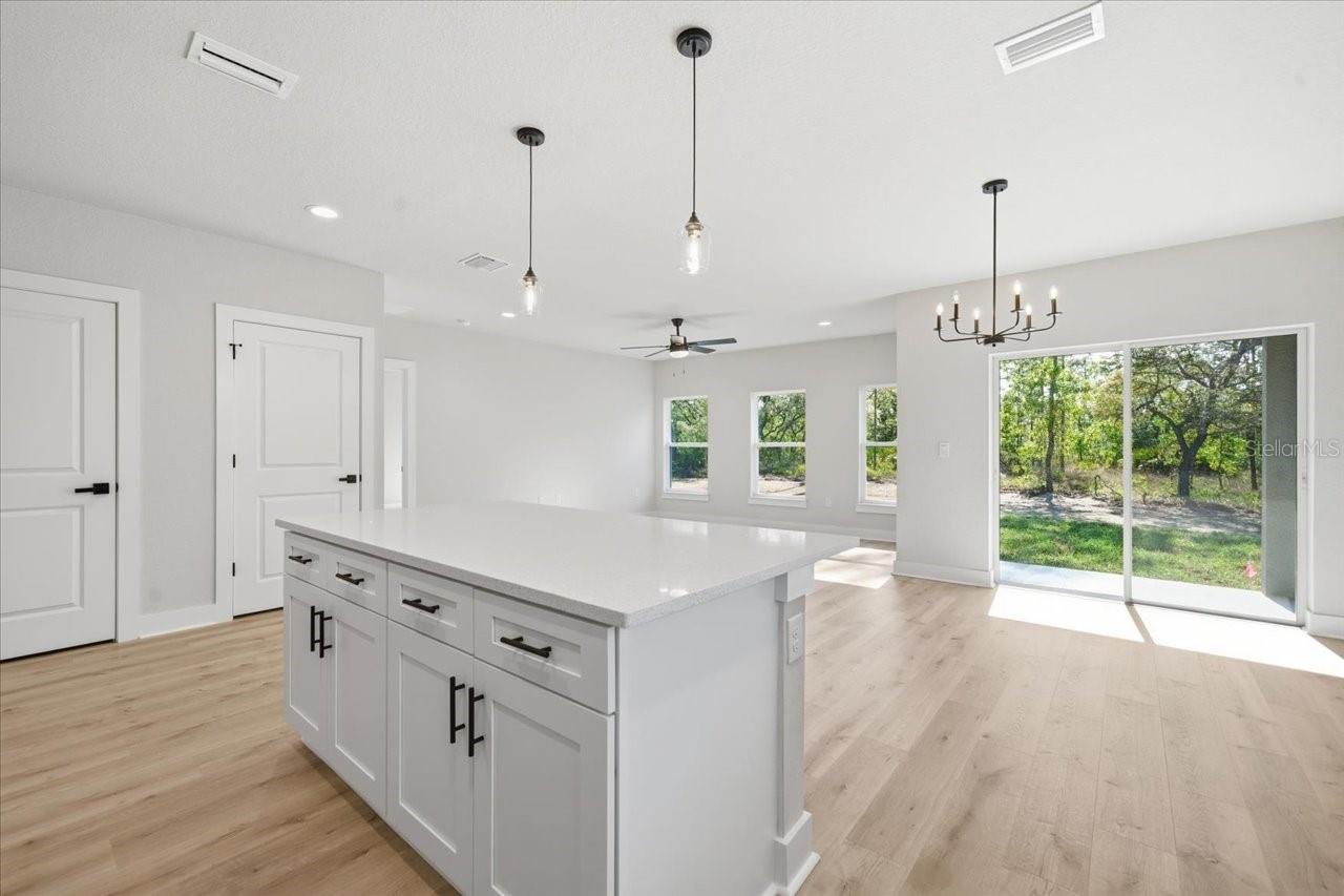 Image 7 of 25 For 15212 Hawley Road