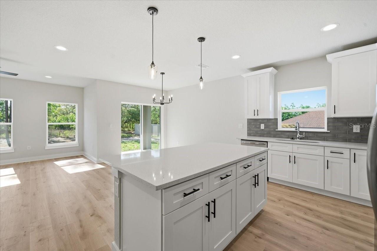 Image 8 of 25 For 15212 Hawley Road