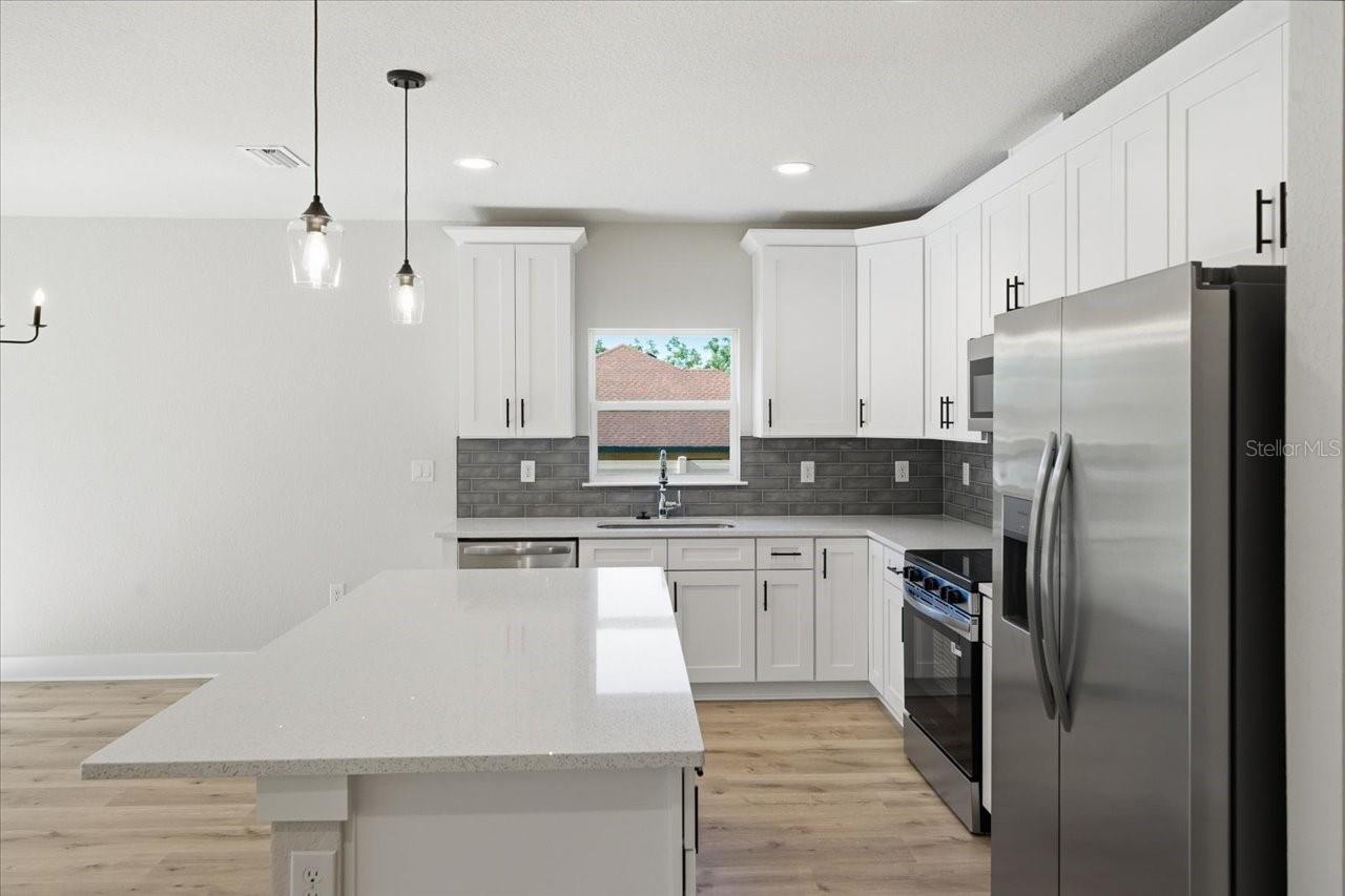 Image 9 of 25 For 15212 Hawley Road