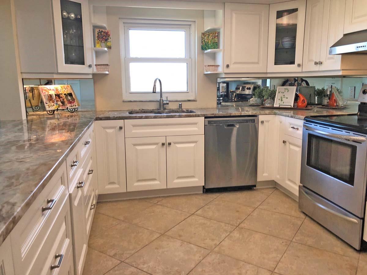 Image 32 of 71 For 160 Columbia Drive 507