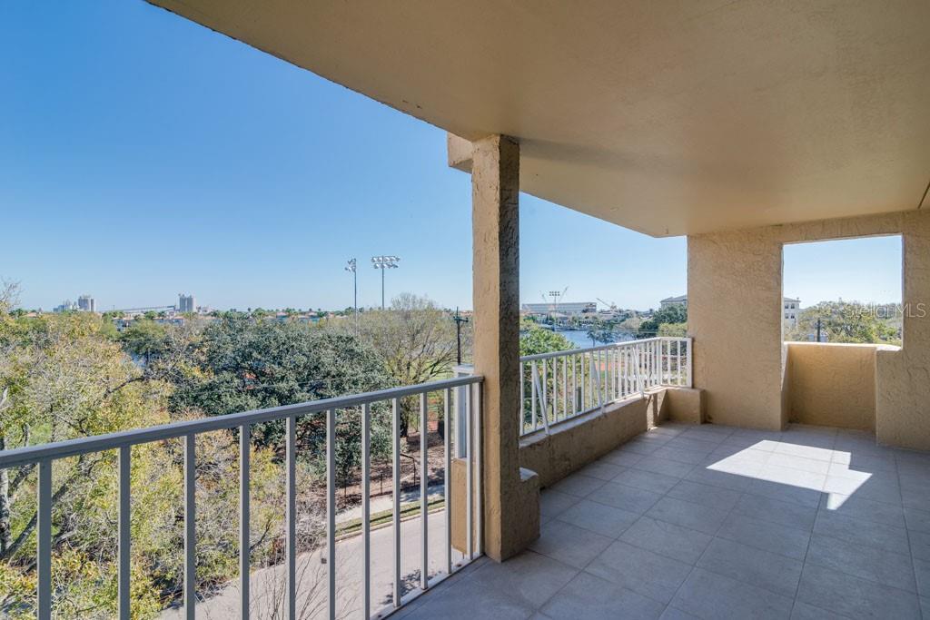 Image 39 of 71 For 160 Columbia Drive 507