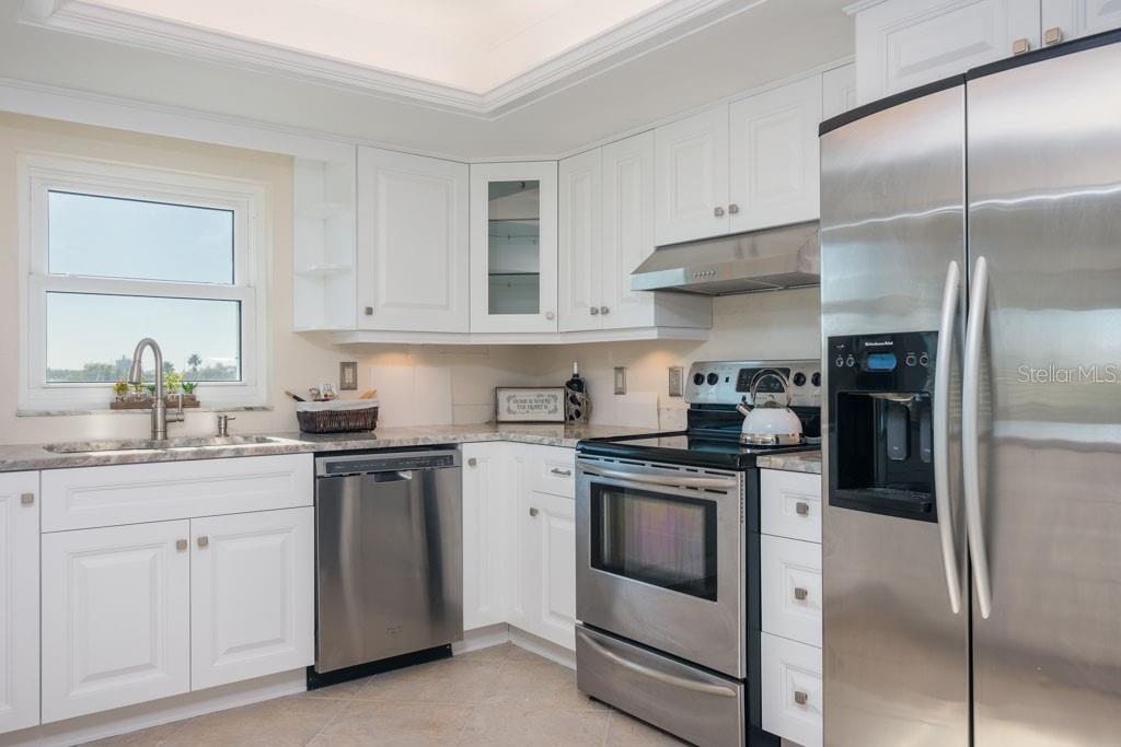 Image 4 of 71 For 160 Columbia Drive 507