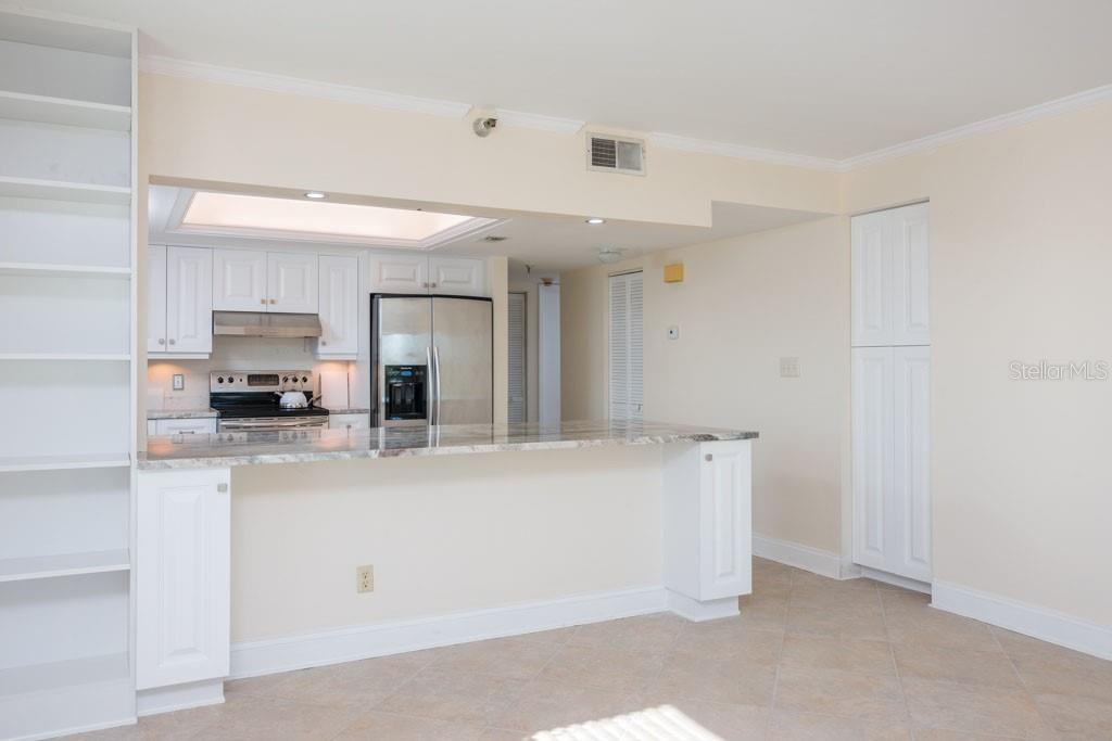 Image 7 of 71 For 160 Columbia Drive 507