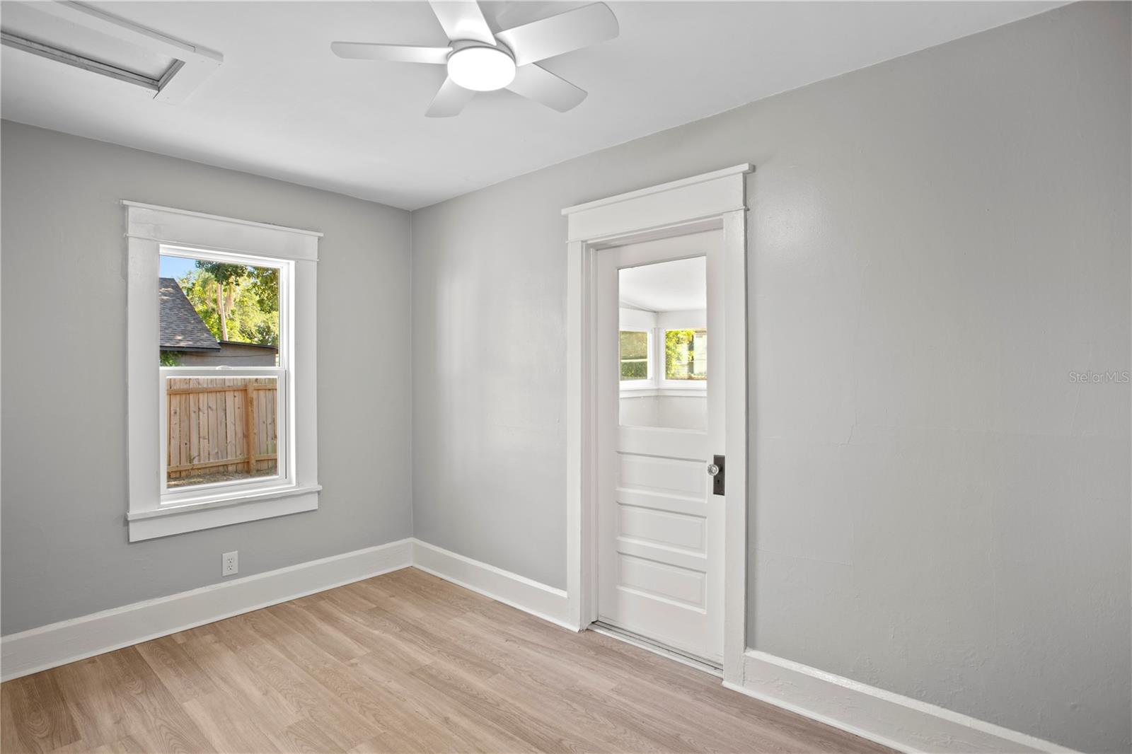 Image 10 of 20 For 225 35th Street S