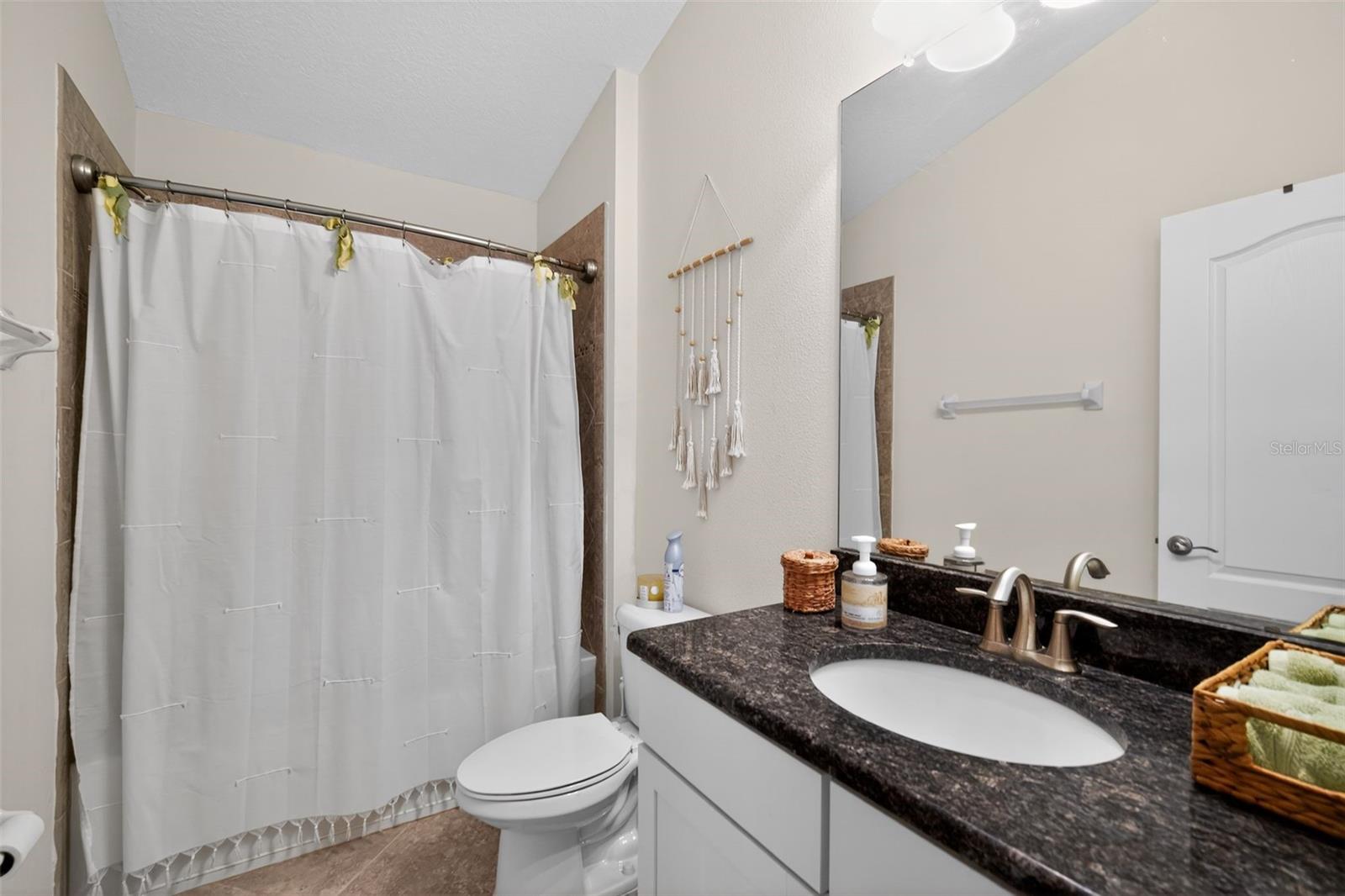 Image 25 of 30 For 7001 Interbay Boulevard 148