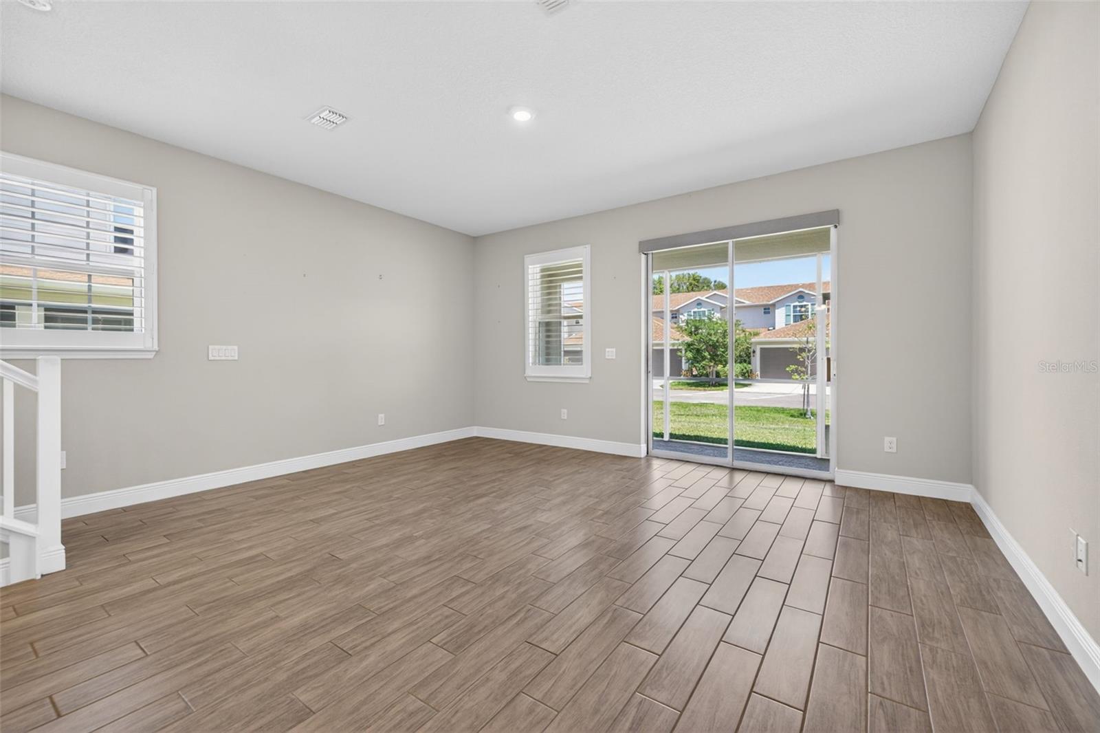 Image 6 of 32 For 5291 Neil Drive