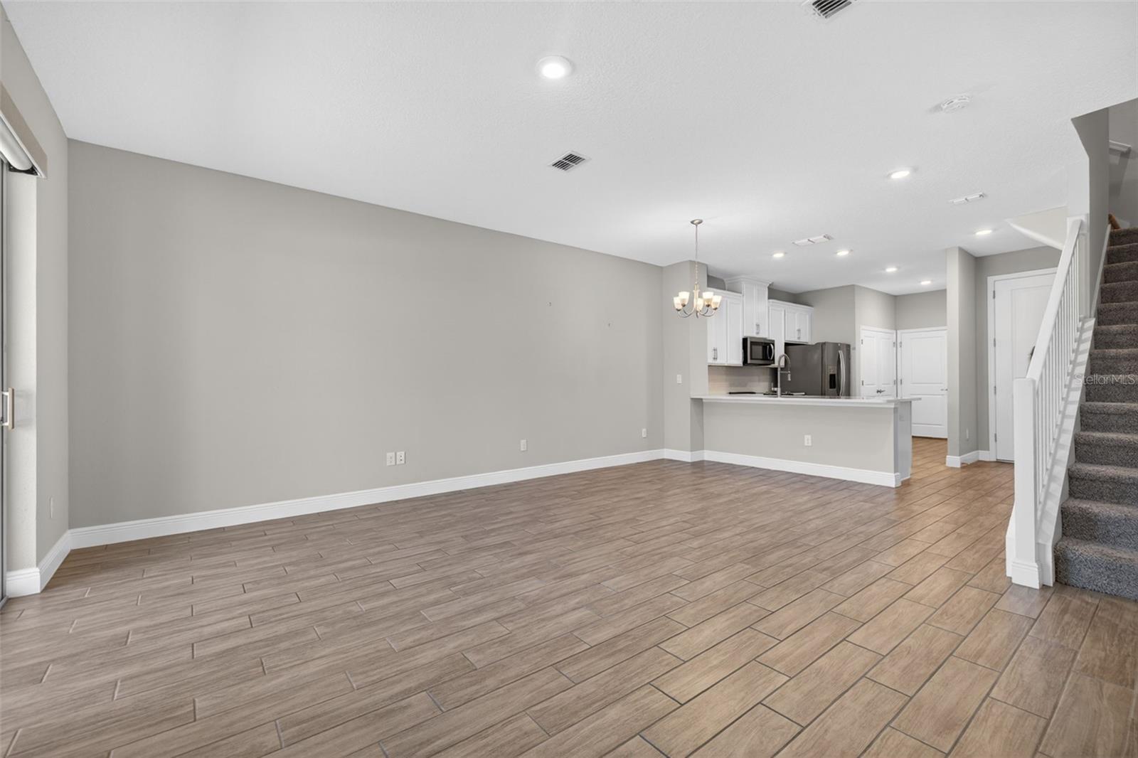 Image 7 of 32 For 5291 Neil Drive