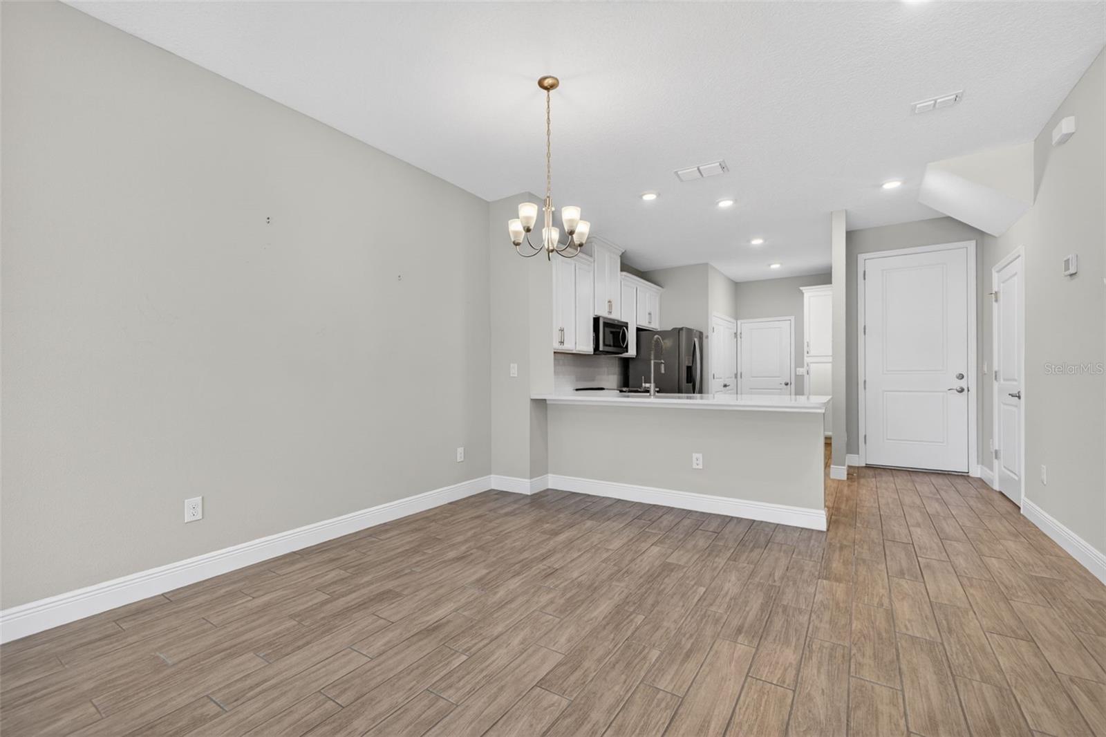 Image 8 of 32 For 5291 Neil Drive