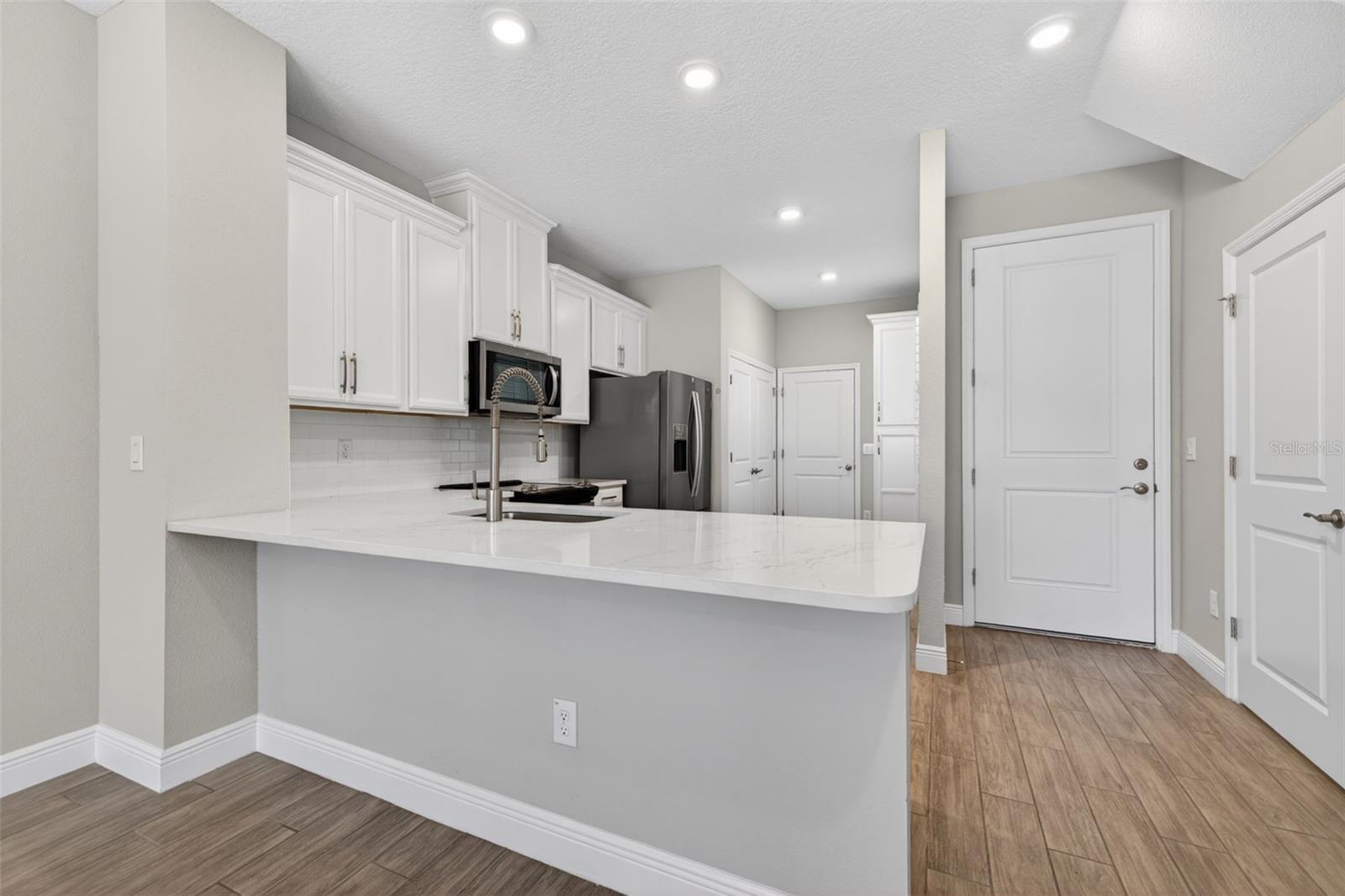 Image 9 of 32 For 5291 Neil Drive