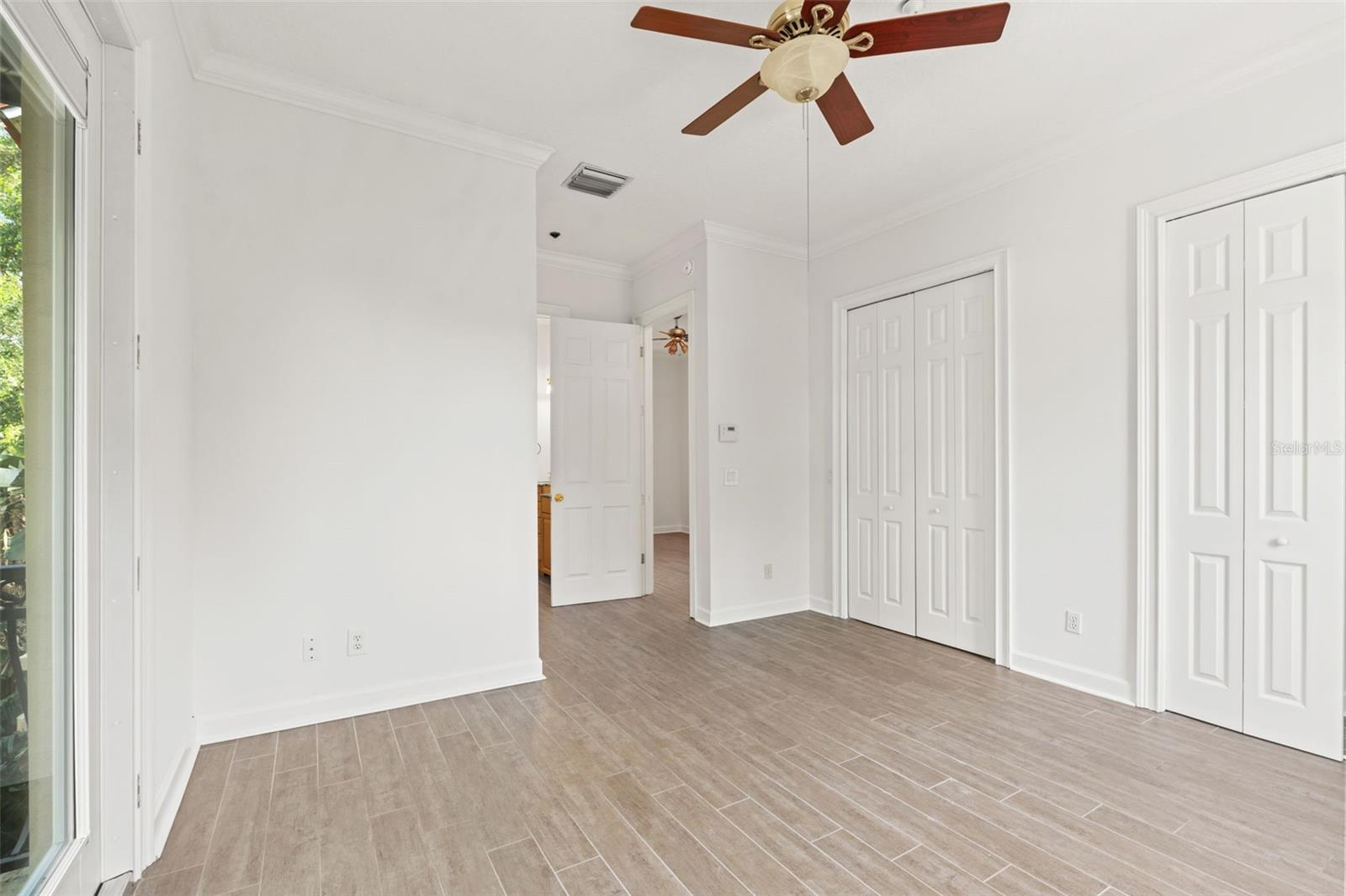 Image 19 of 40 For 3010 Stovall Street H