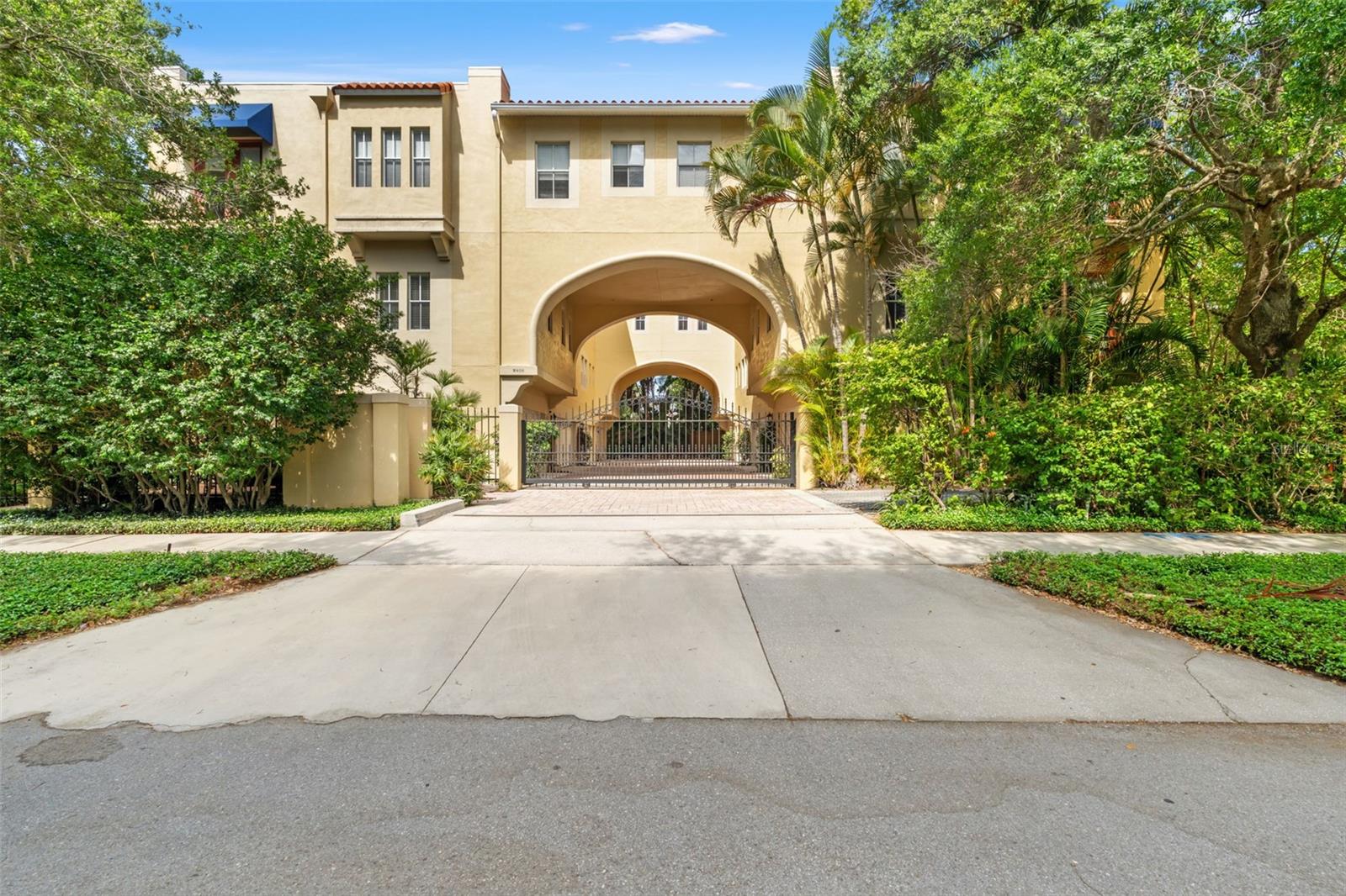 Image 2 of 40 For 3010 Stovall Street H