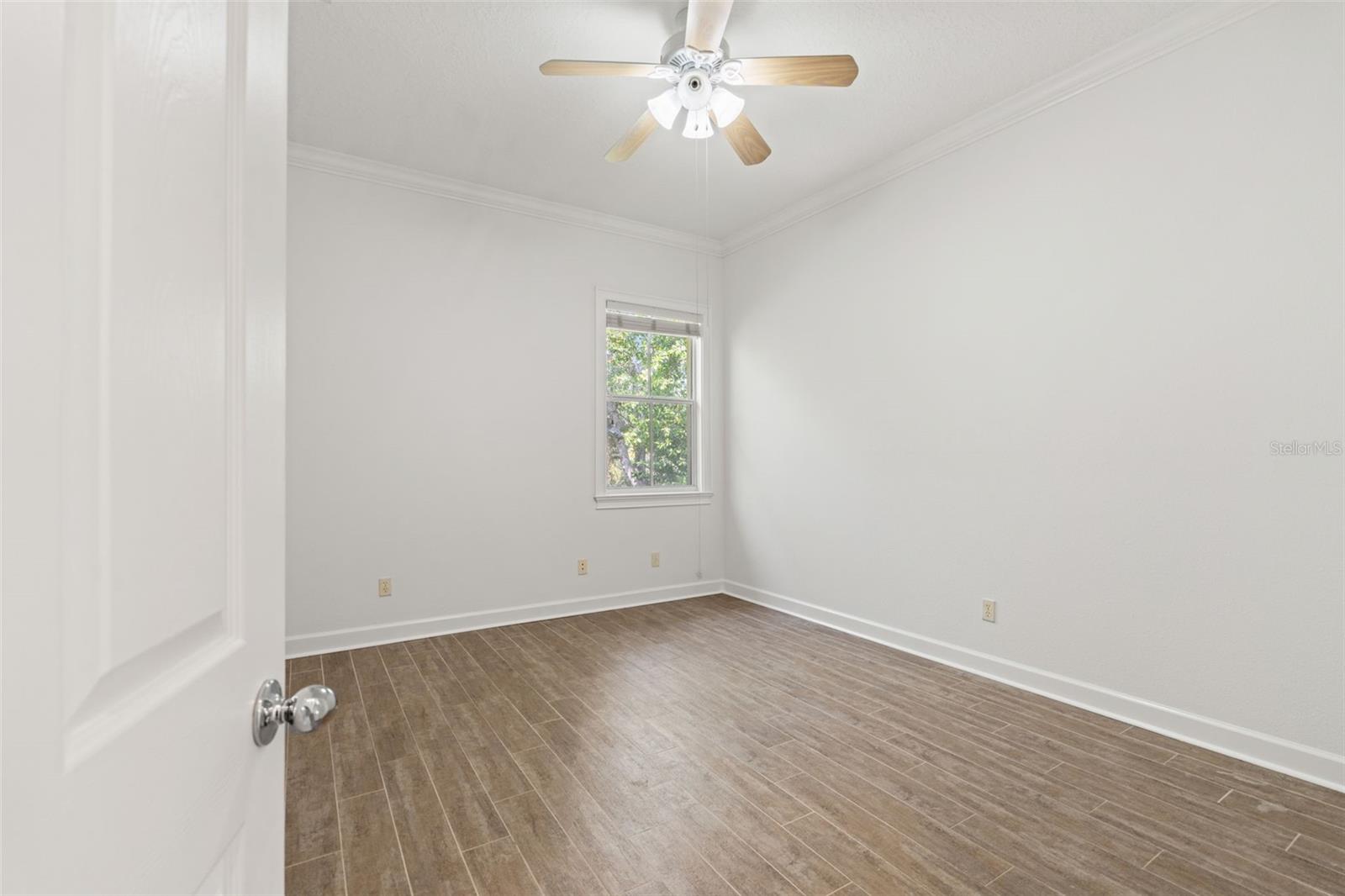 Image 24 of 40 For 3010 Stovall Street H