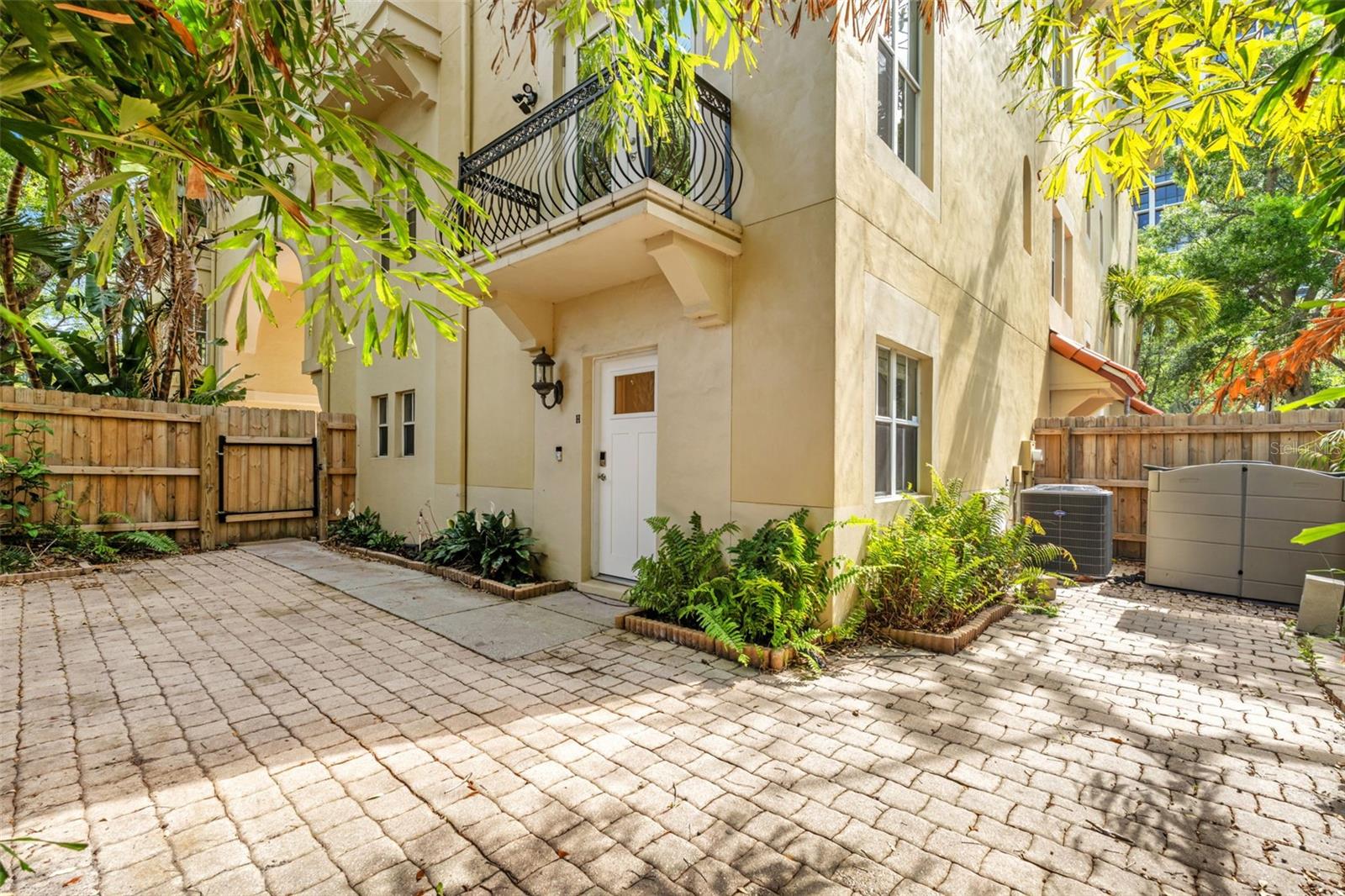 Image 38 of 40 For 3010 Stovall Street H