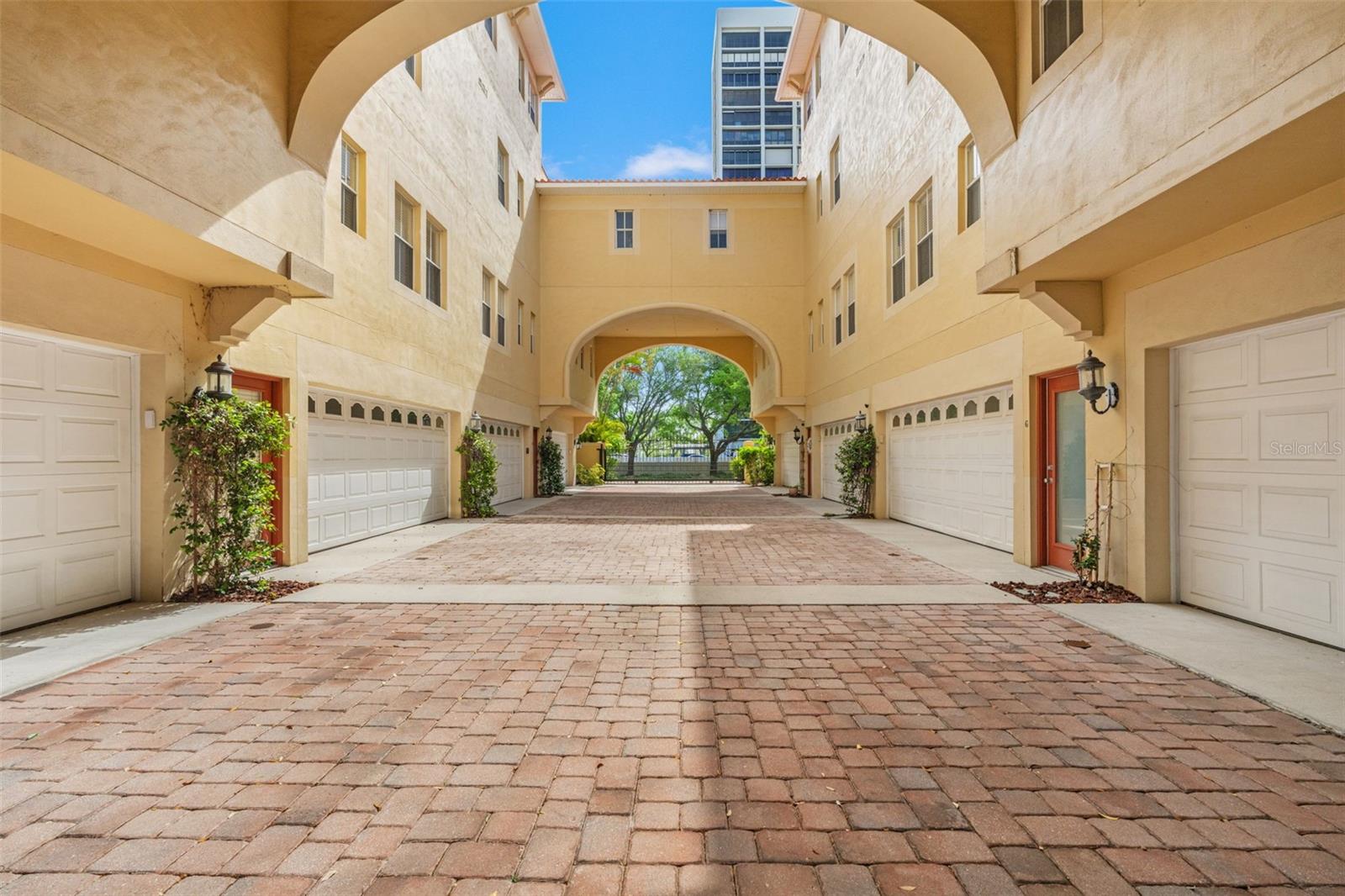 Image 39 of 40 For 3010 Stovall Street H