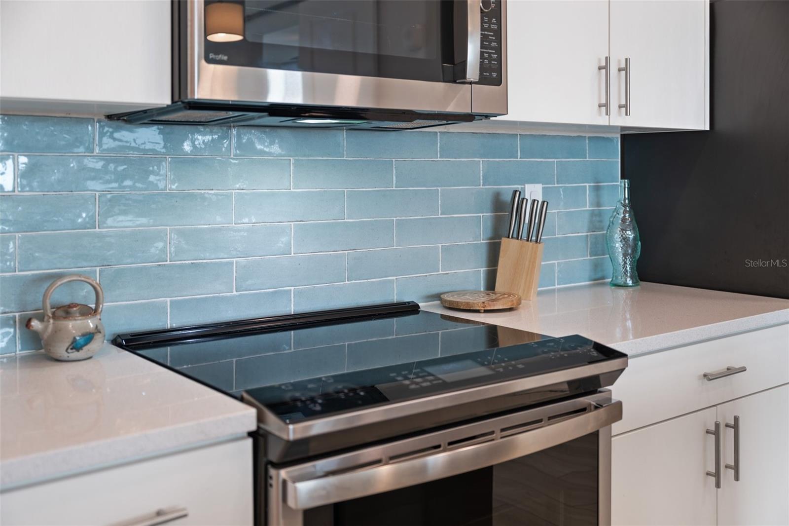 Image 20 of 37 For 300 150th Avenue 510