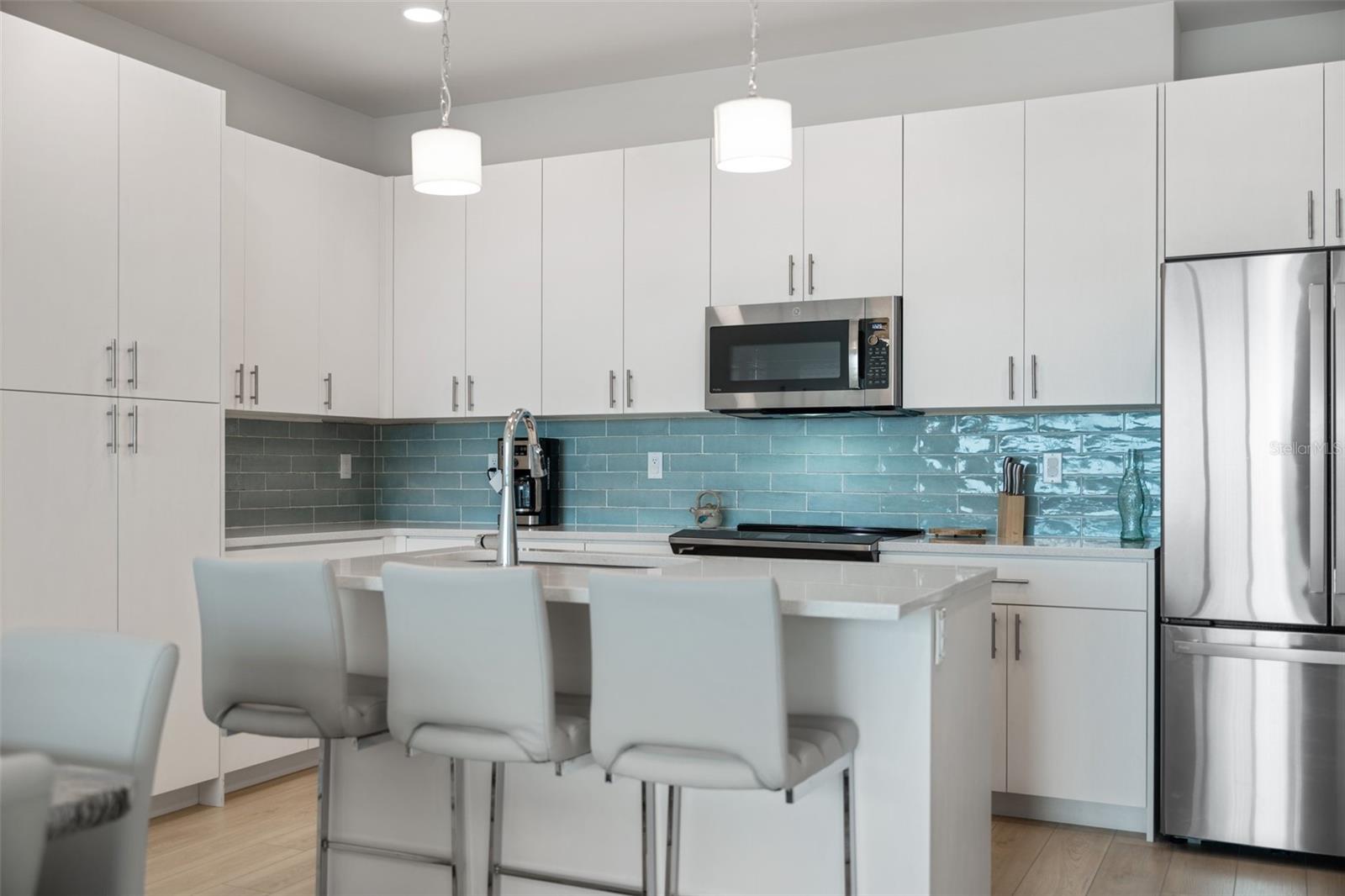 Image 24 of 37 For 300 150th Avenue 510