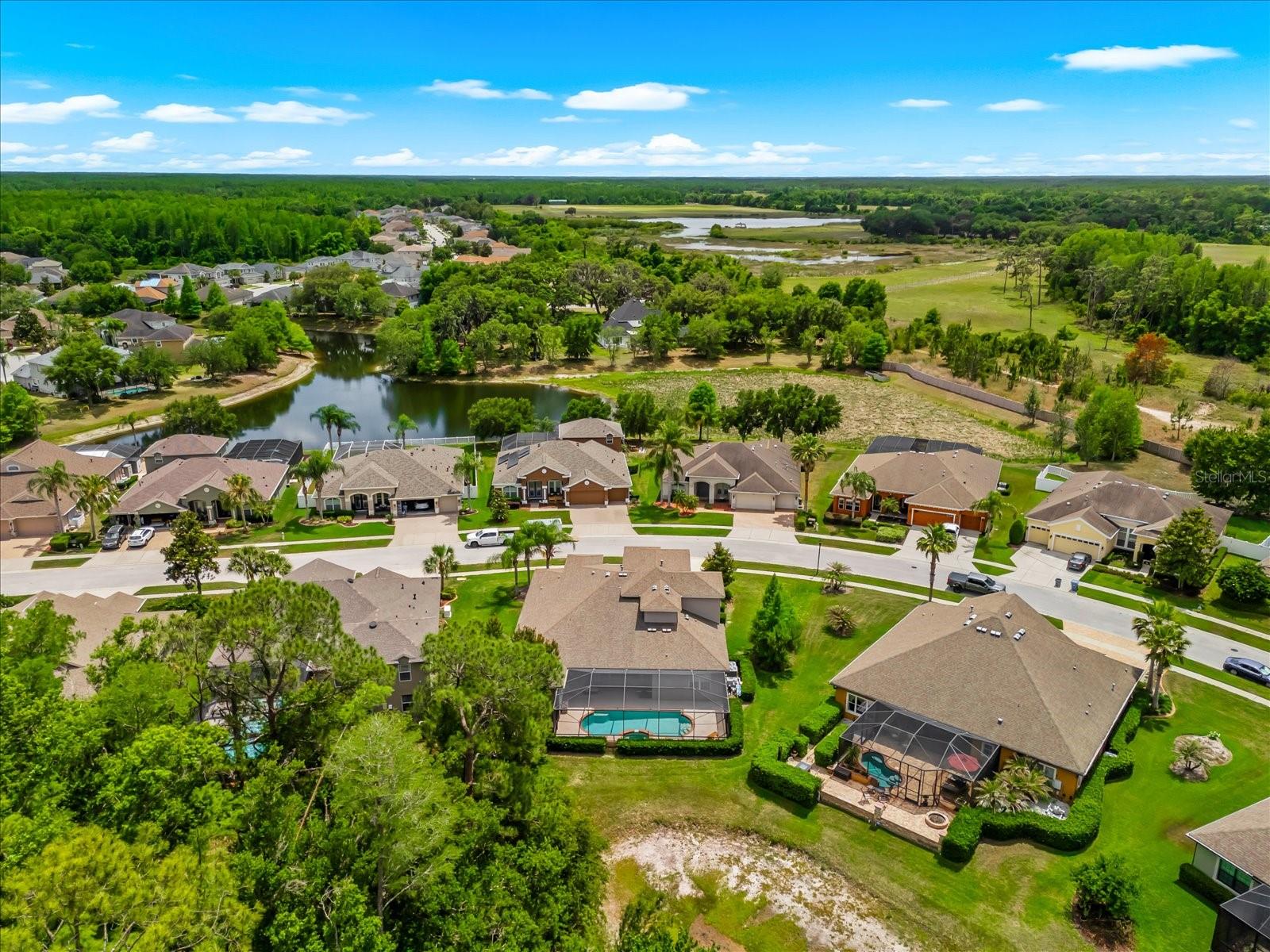 Image 14 of 91 For 8904 Crystal Creek Court