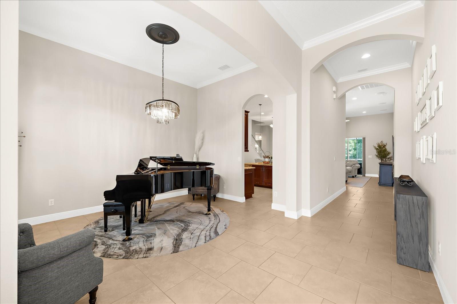 Image 19 of 91 For 8904 Crystal Creek Court