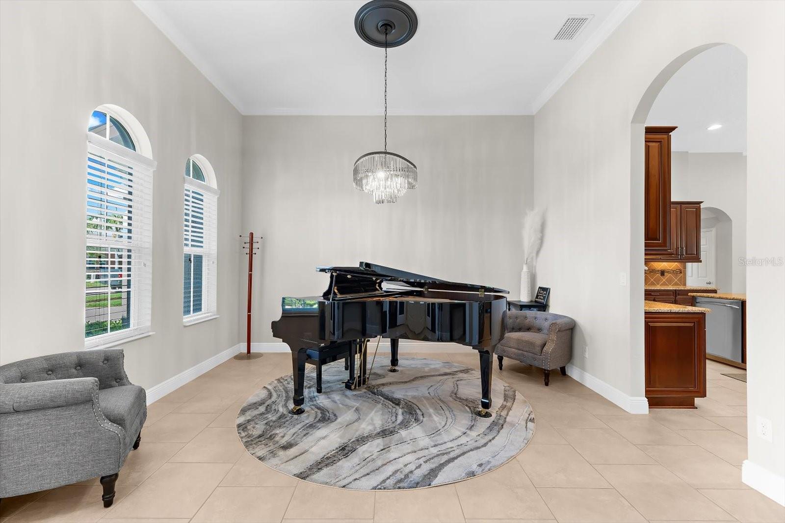 Image 20 of 91 For 8904 Crystal Creek Court