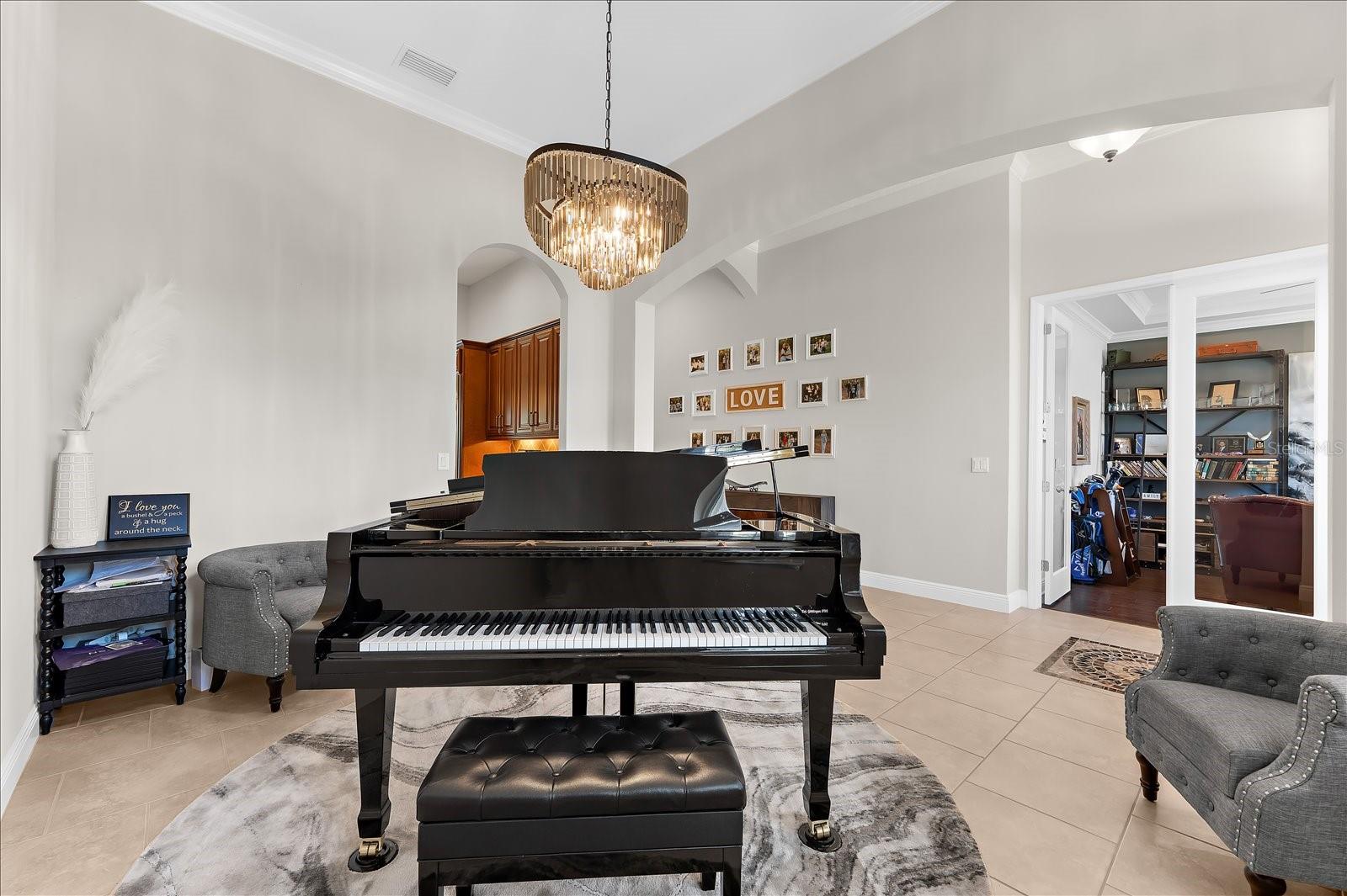Image 21 of 91 For 8904 Crystal Creek Court