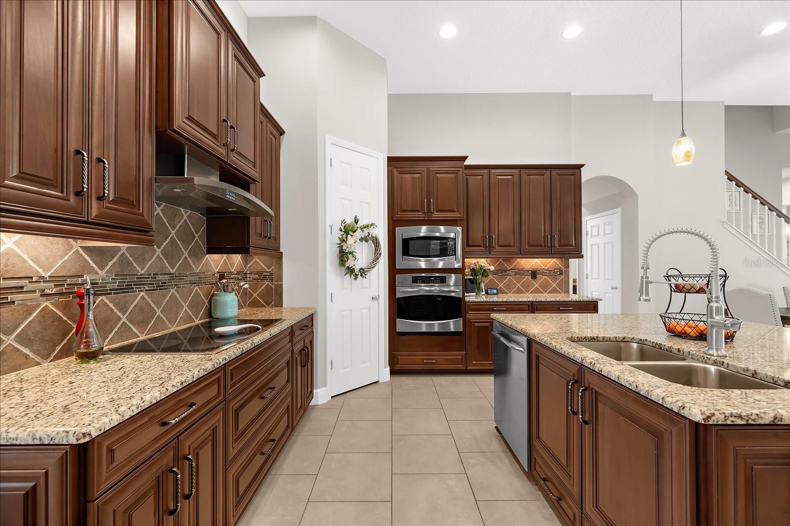 Image 39 of 91 For 8904 Crystal Creek Court