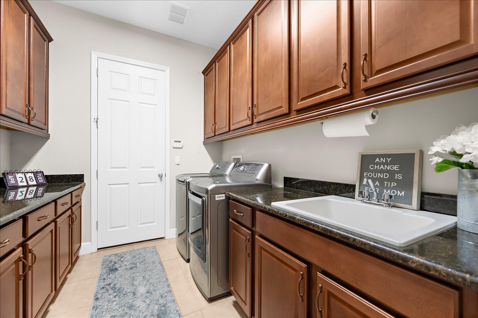 Image 40 of 91 For 8904 Crystal Creek Court
