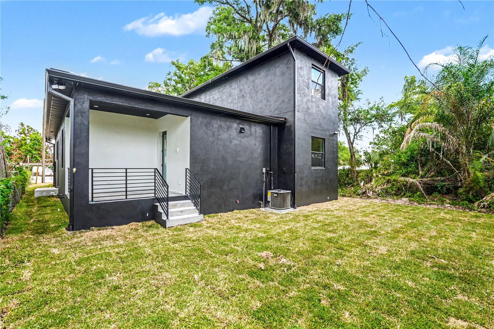 Image 42 of 46 For 105 Garland Avenue