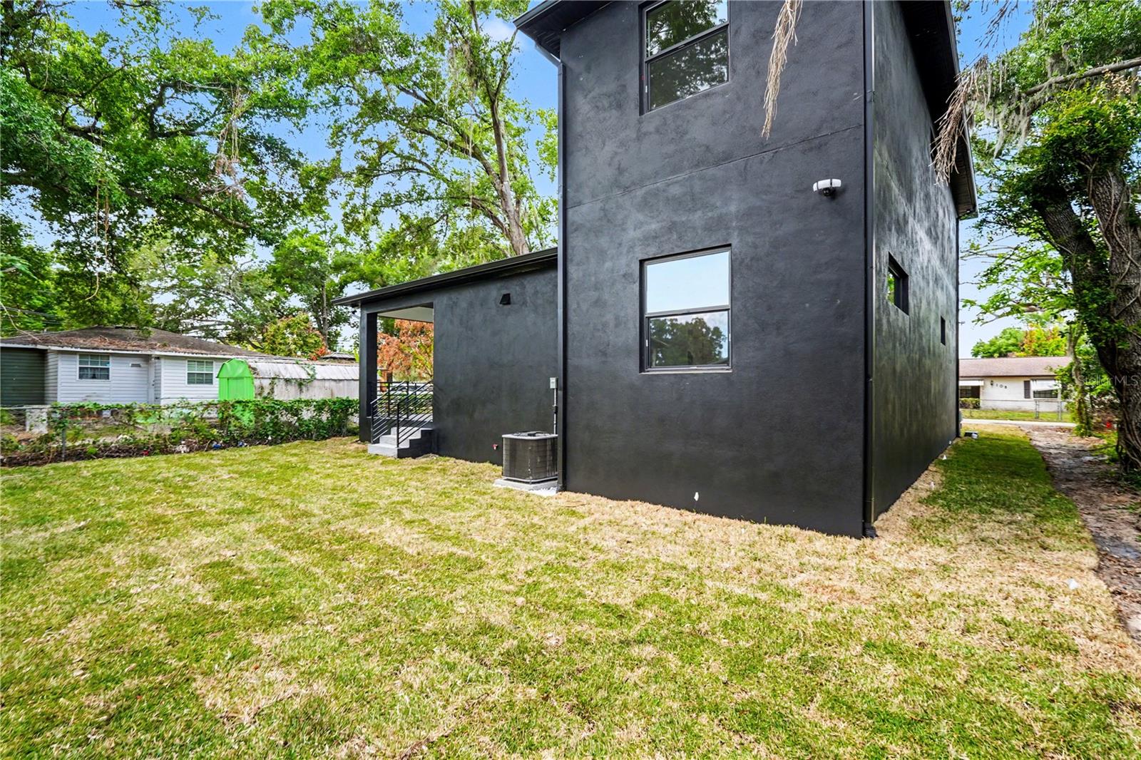 Image 43 of 46 For 105 Garland Avenue