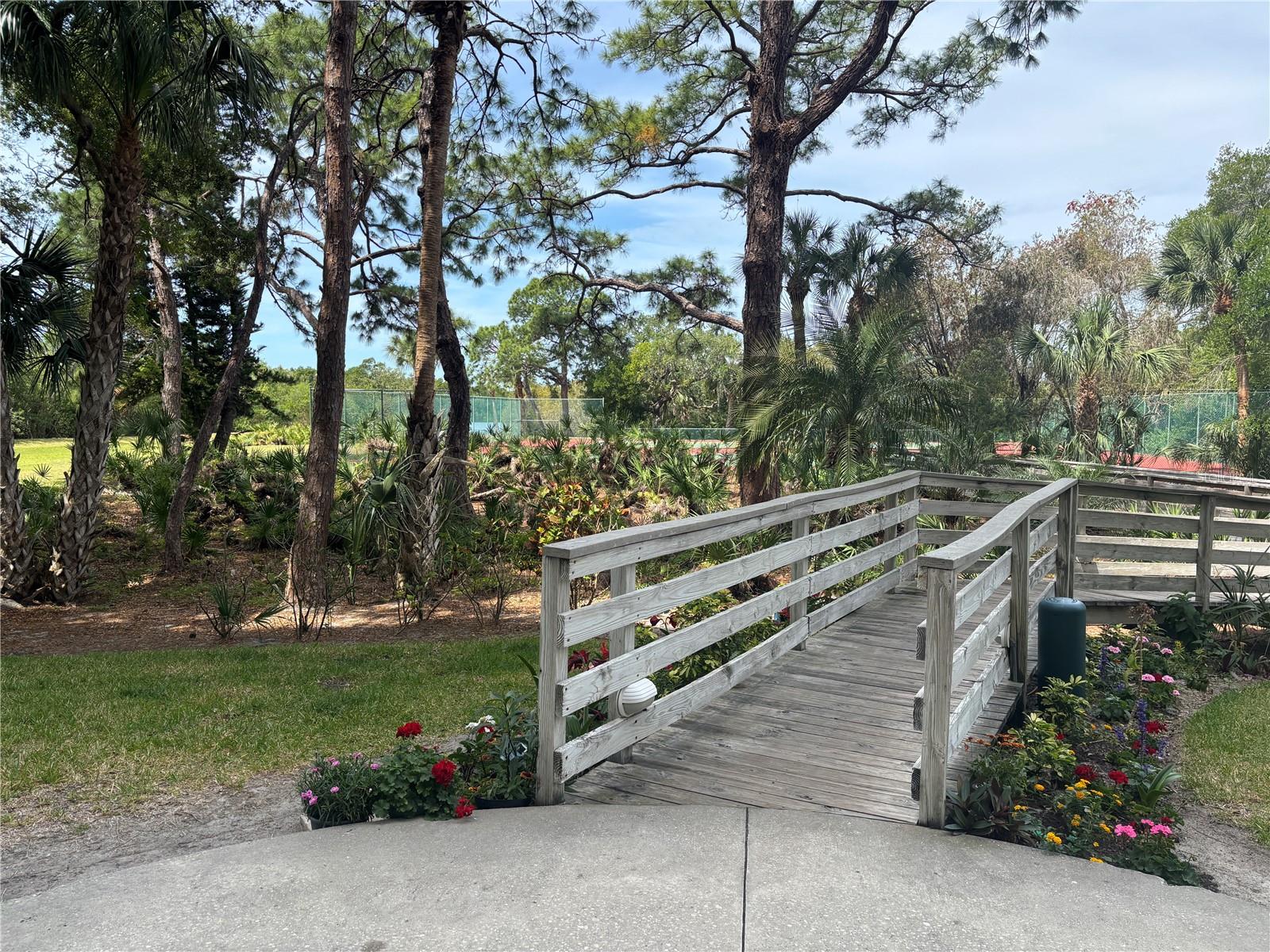 Image 19 of 21 For 5400 Park Street N 108