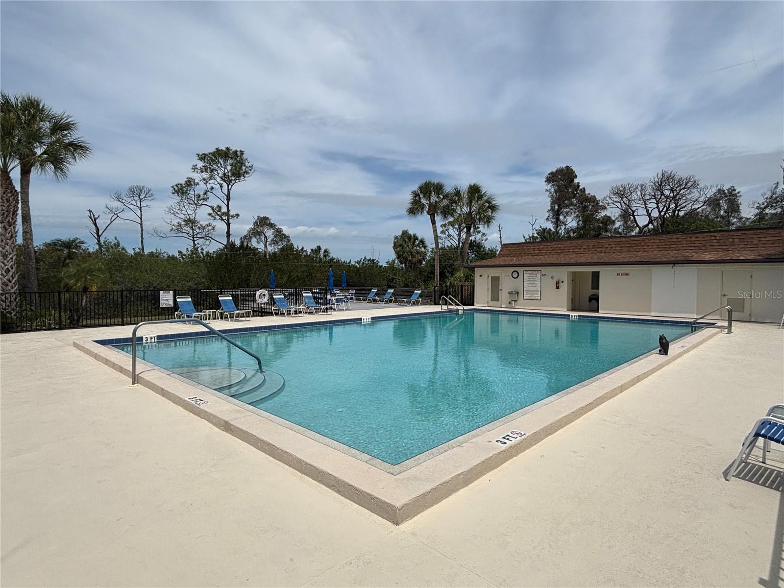 Image 2 of 21 For 5400 Park Street N 108