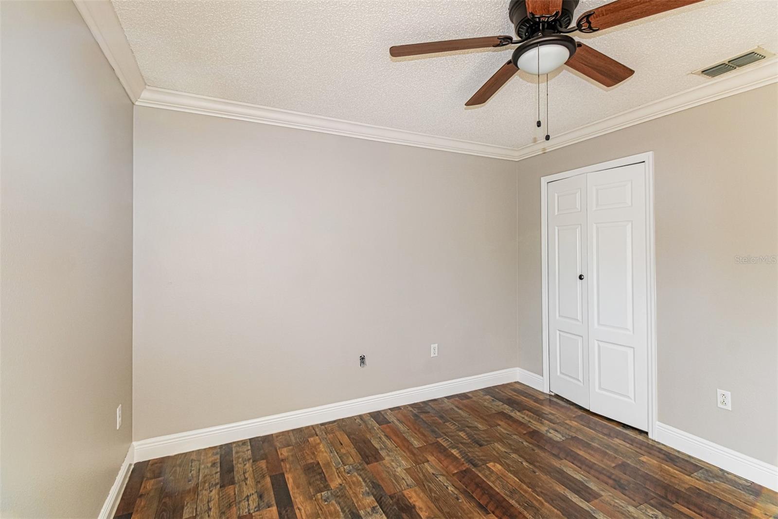 Image 25 of 30 For 6296 Landover Boulevard