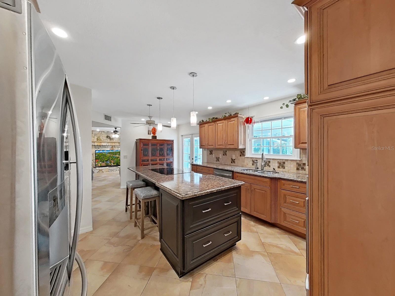 Image 12 of 55 For 7645 Harbor View Way