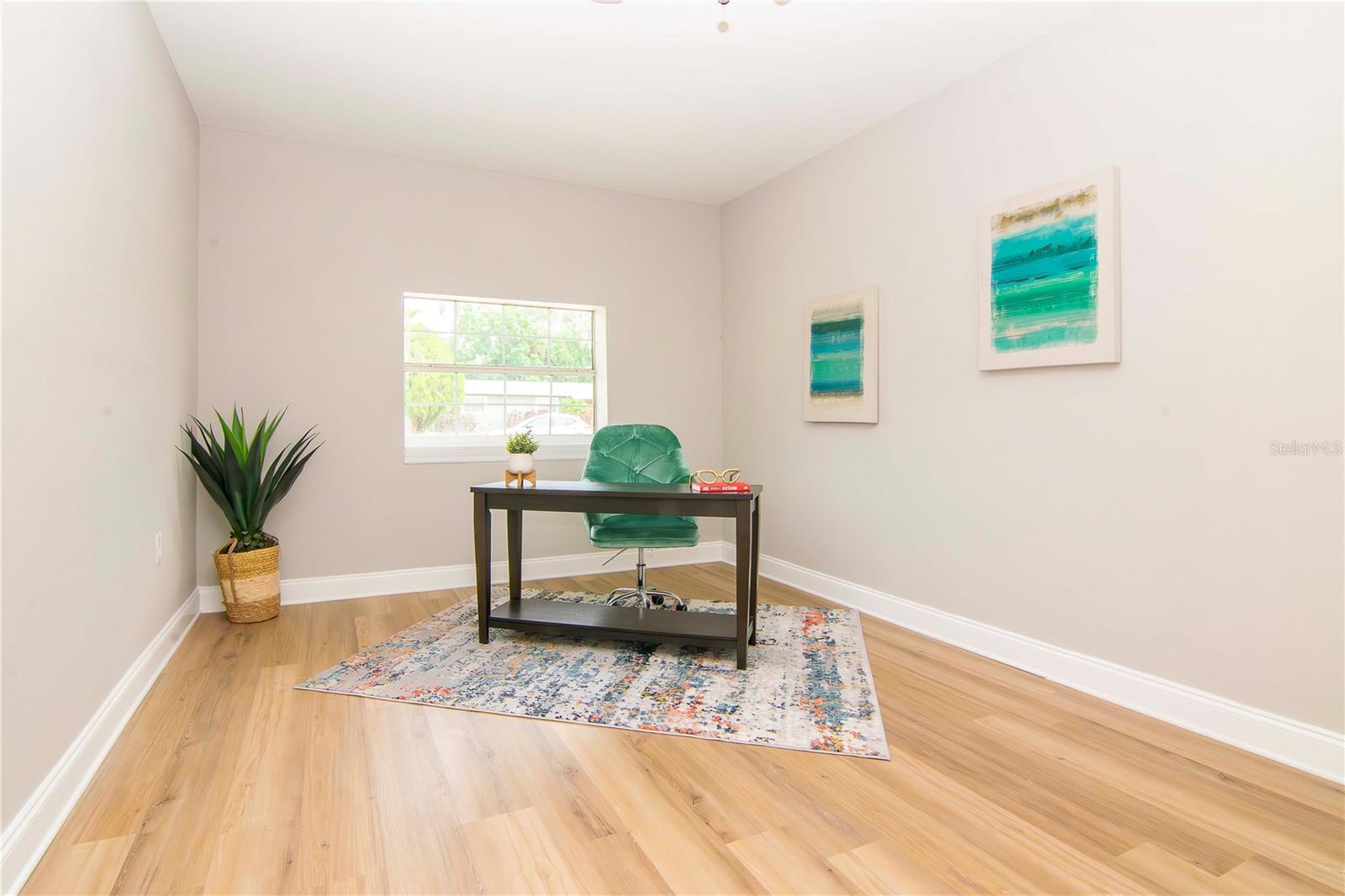 Listing photo id 23 for 3708 Tyson Avenue